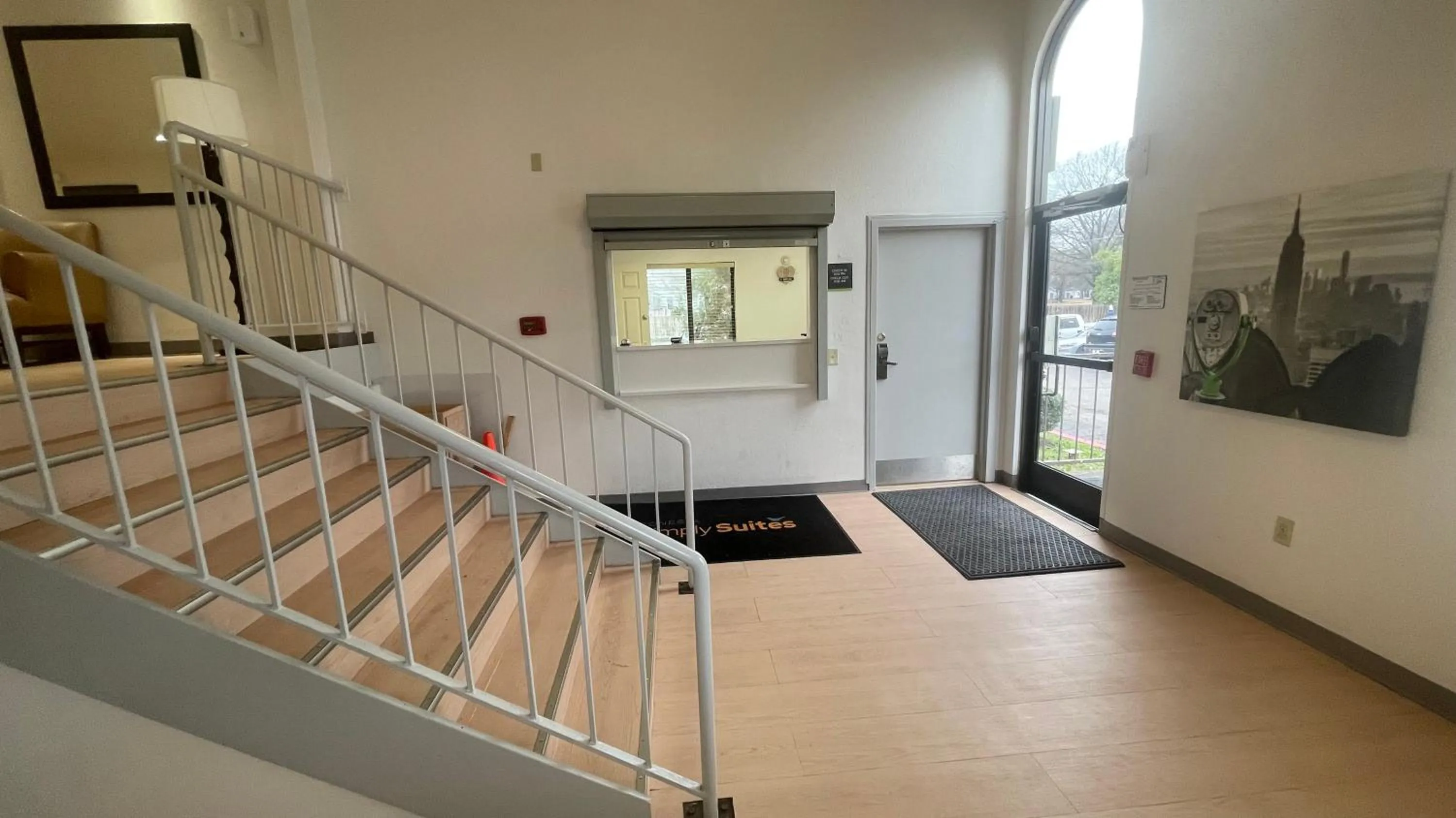 Lobby or reception in Sonesta Simply Suites Memphis