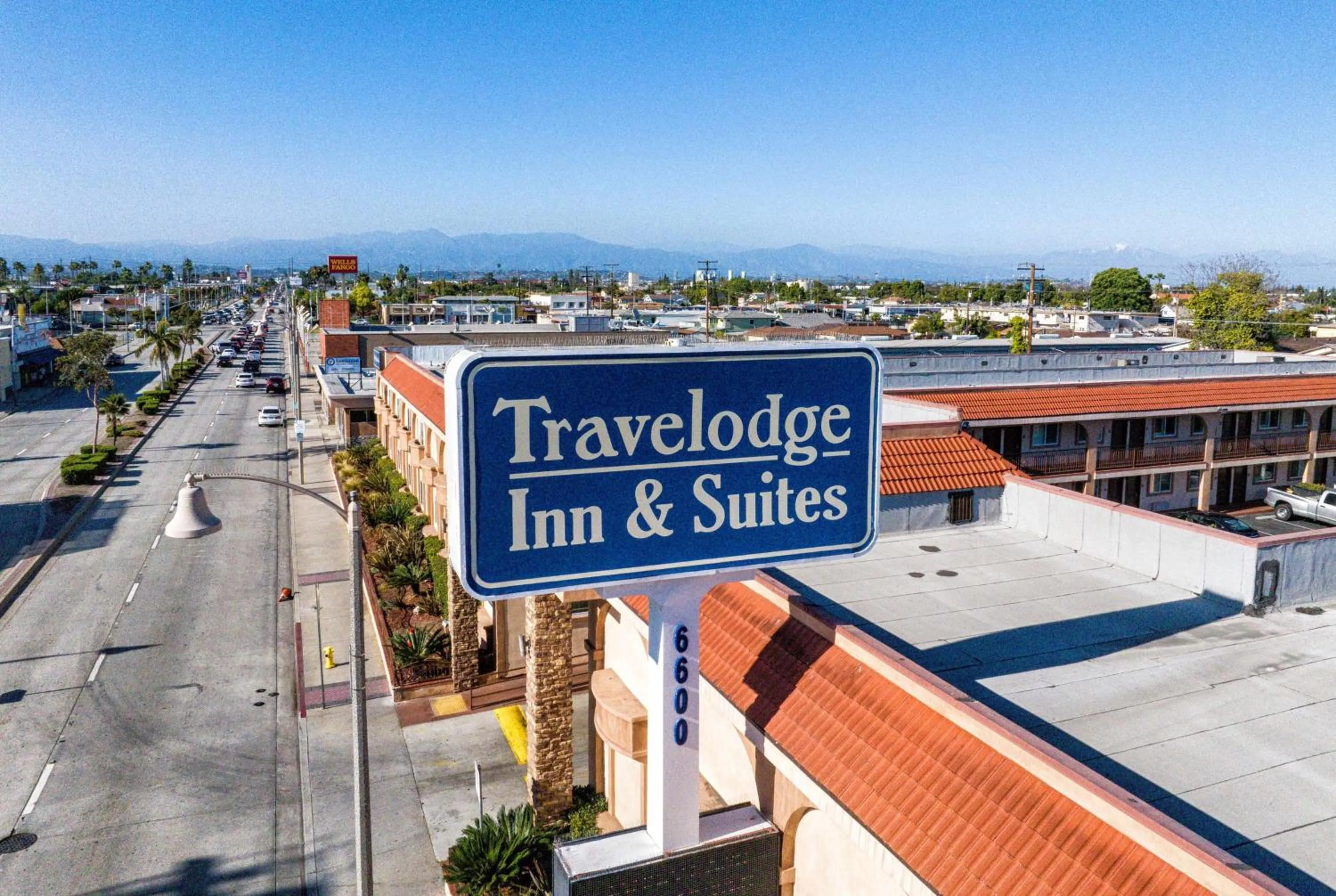 Property building in Travelodge Inn & Suites by Wyndham Bell Los Angeles Area