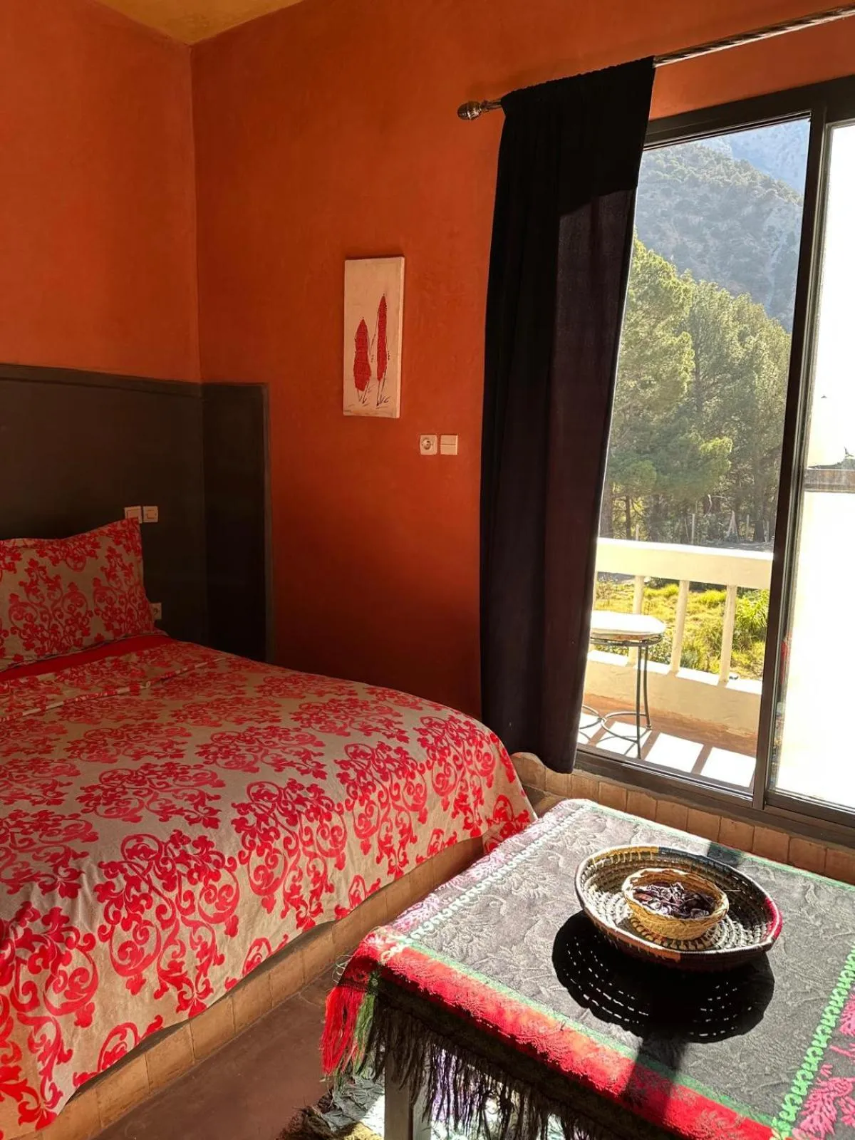 Photo of the whole room, Bed in Atlas Tigmi