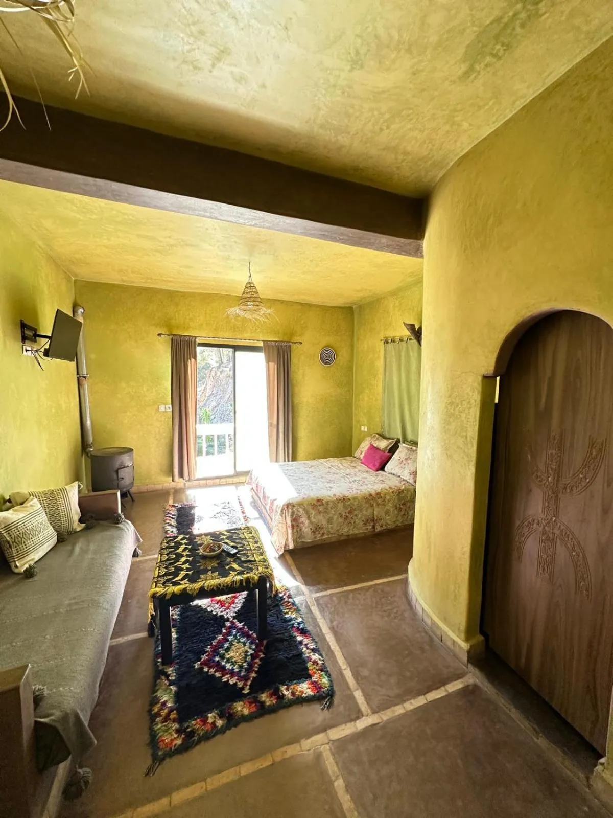 Photo of the whole room, Bed in Atlas Tigmi