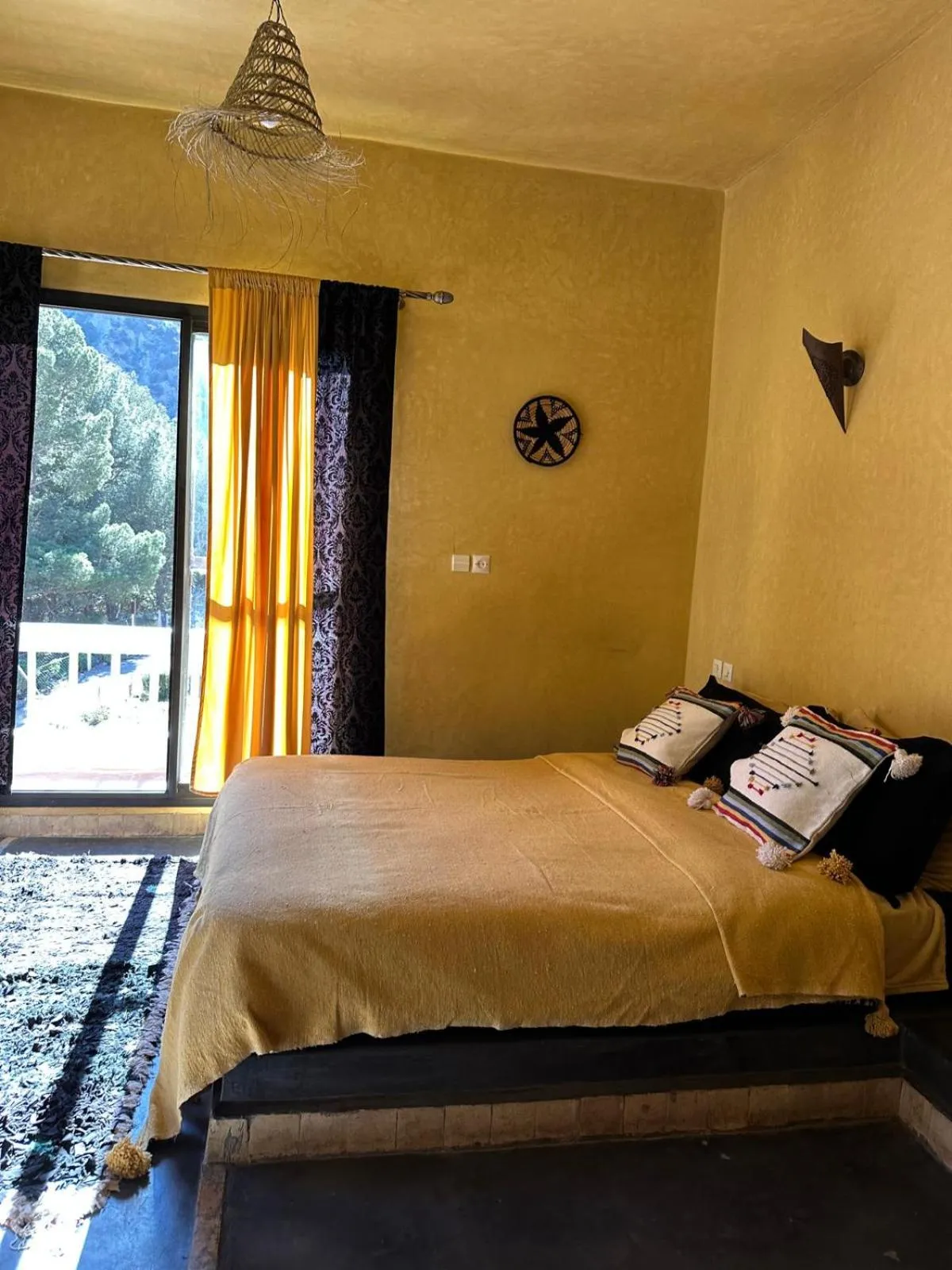 Photo of the whole room, Bed in Atlas Tigmi