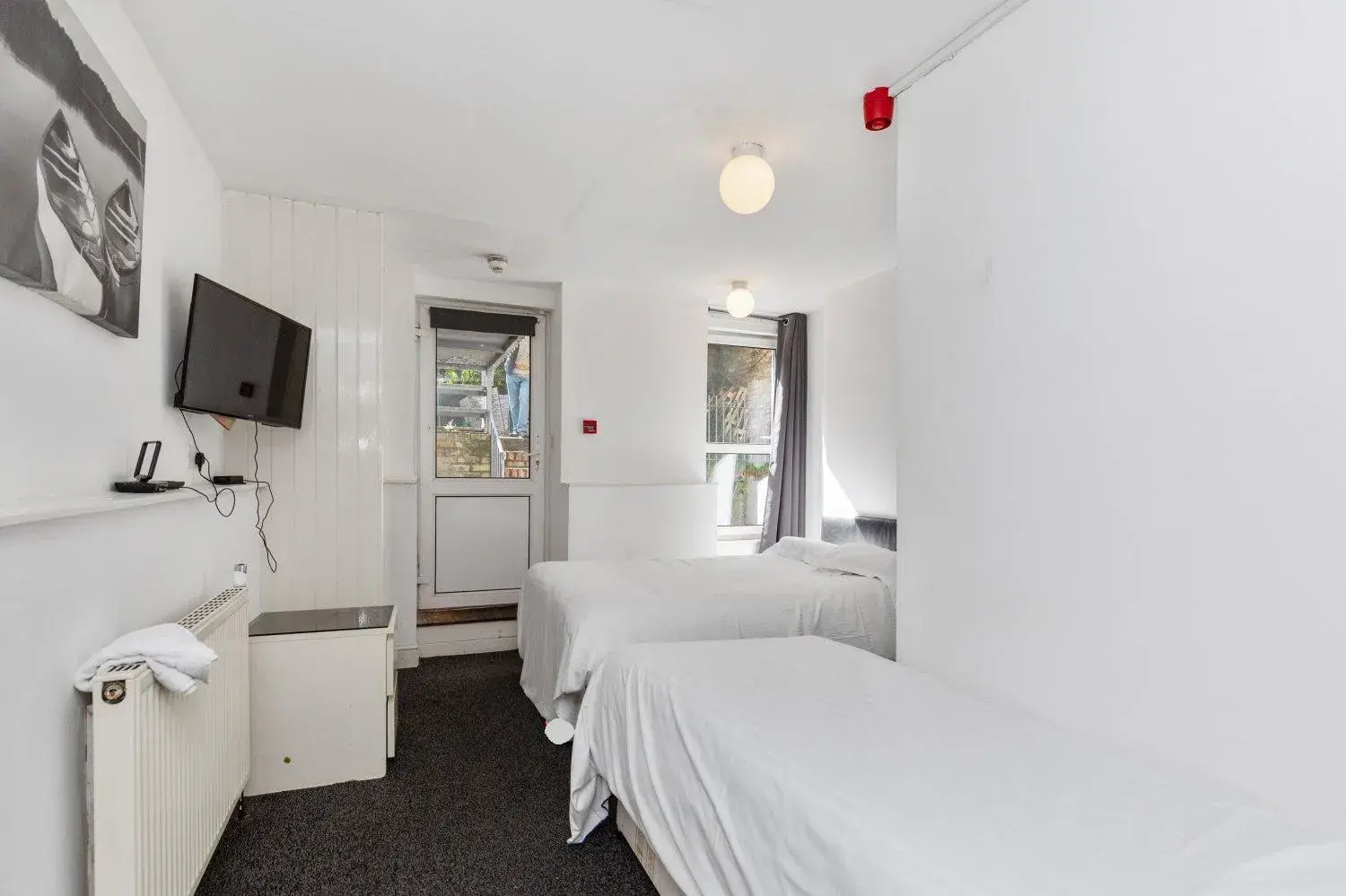 Bed in Amhurst Hotel Bed in Amhurst Hotel