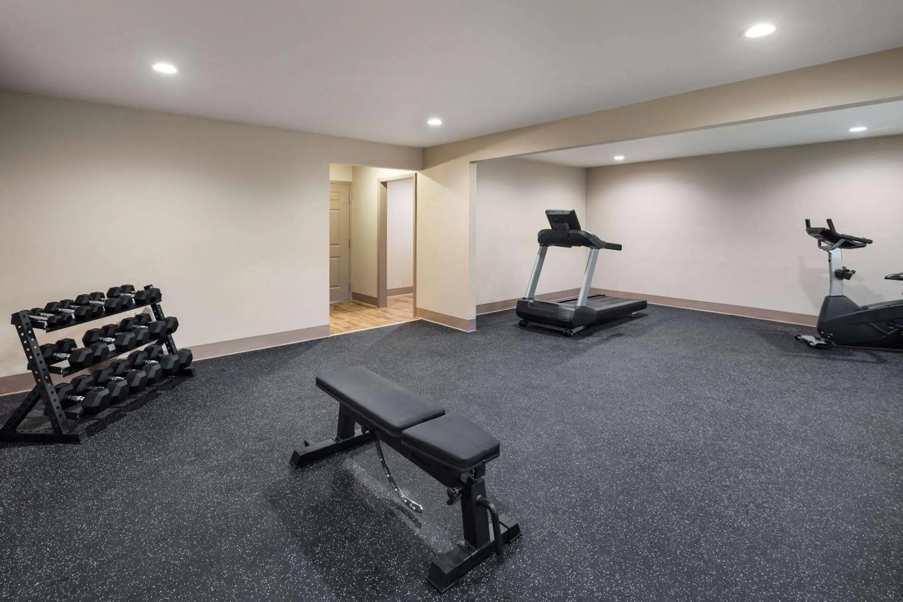 Fitness centre/facilities in Super 8 by Wyndham Fallon Fitness centre/facilities in Super 8 by Wyndham Fallon