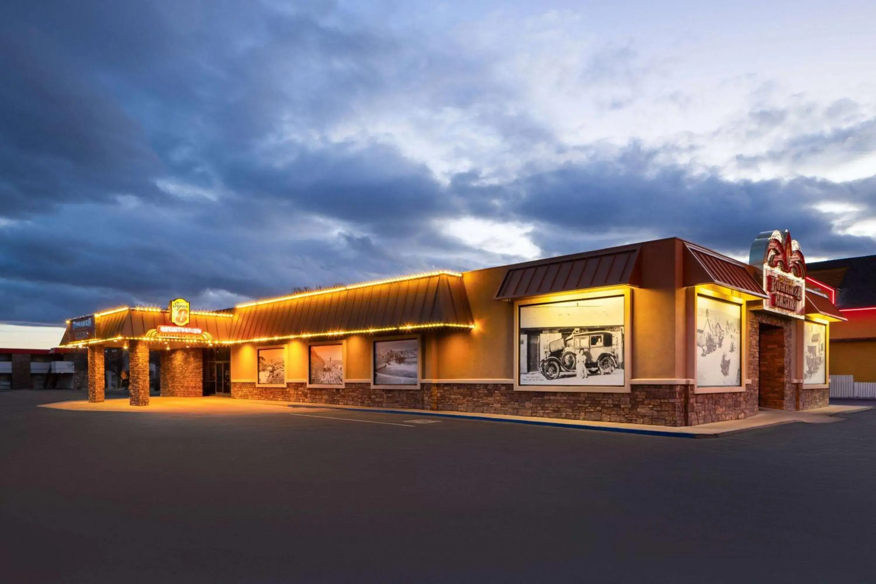 Property building in Super 8 by Wyndham Fallon Property building in Super 8 by Wyndham Fallon