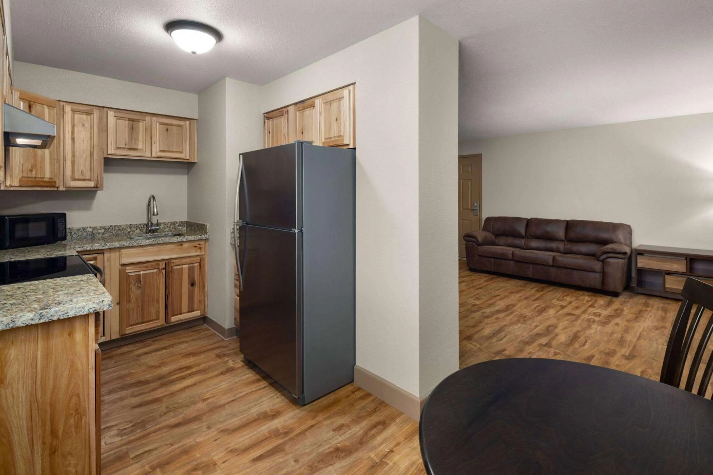 Photo of the whole room in Super 8 by Wyndham Fallon