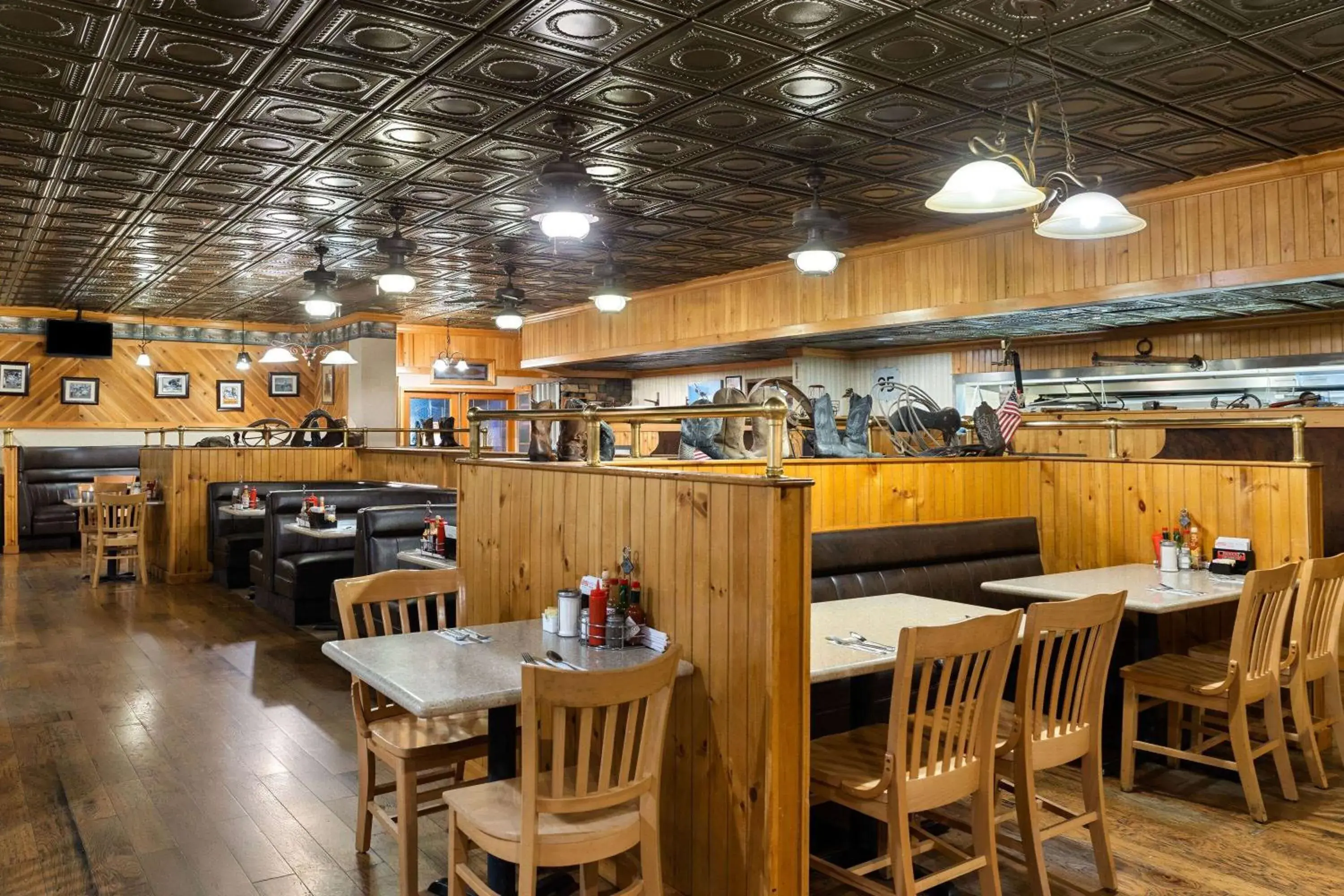 Restaurant/places to eat in Super 8 by Wyndham Fallon Restaurant/places to eat in Super 8 by Wyndham Fallon