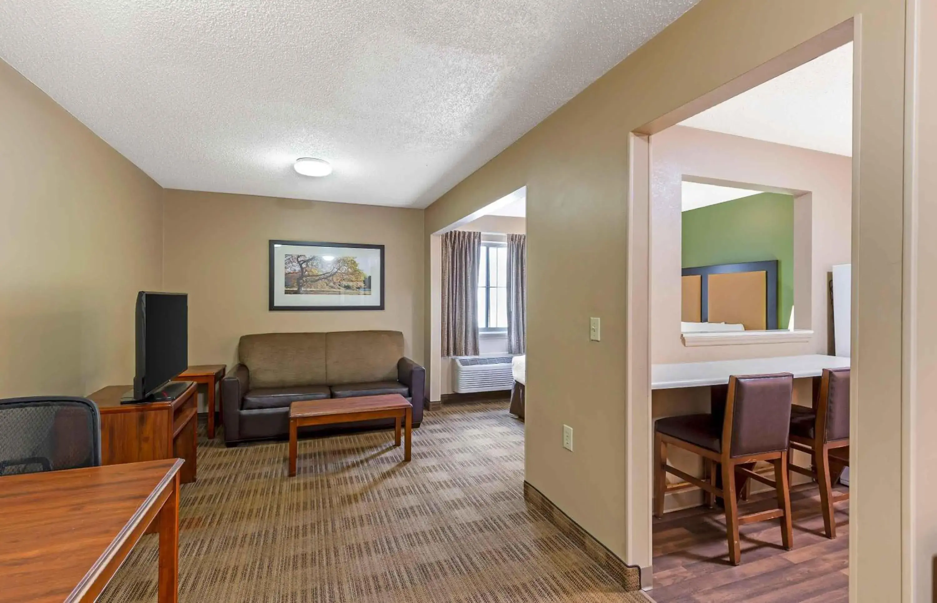 Bedroom in Extended Stay America Suites - Raleigh - North Raleigh - Wake Towne Dr Bedroom in Extended Stay America Suites - Raleigh - North Raleigh - Wake Towne Dr