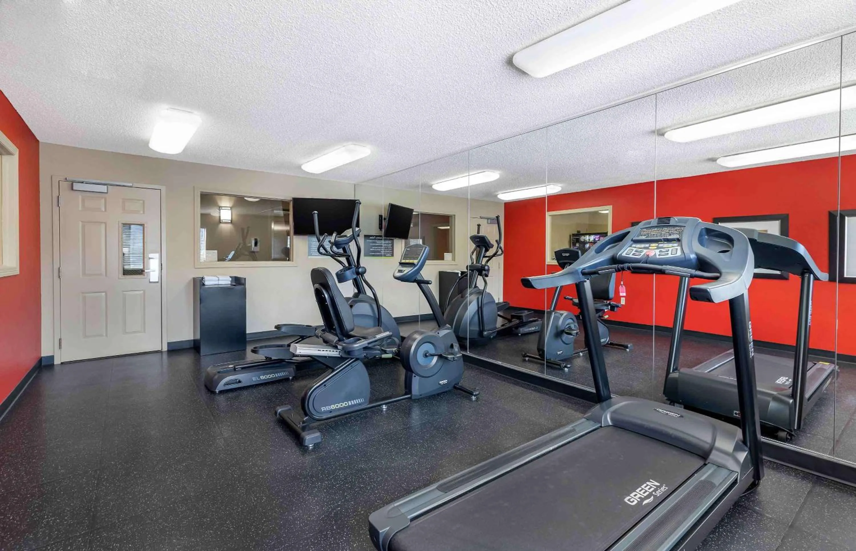 Fitness centre/facilities in Extended Stay America Select Suites - Denver - Tech Center South