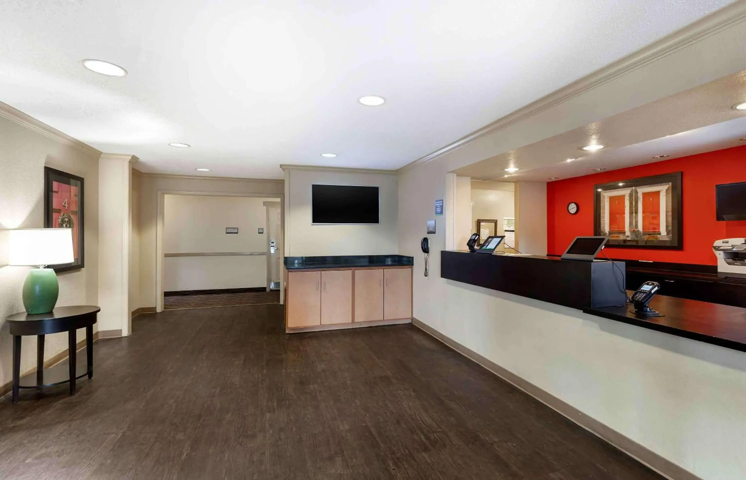 Lobby or reception in Extended Stay America Select Suites - Denver - Tech Center South Lobby or reception in Extended Stay America Select Suites - Denver - Tech Center South