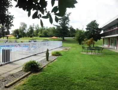 Patio in Wingfield Inn