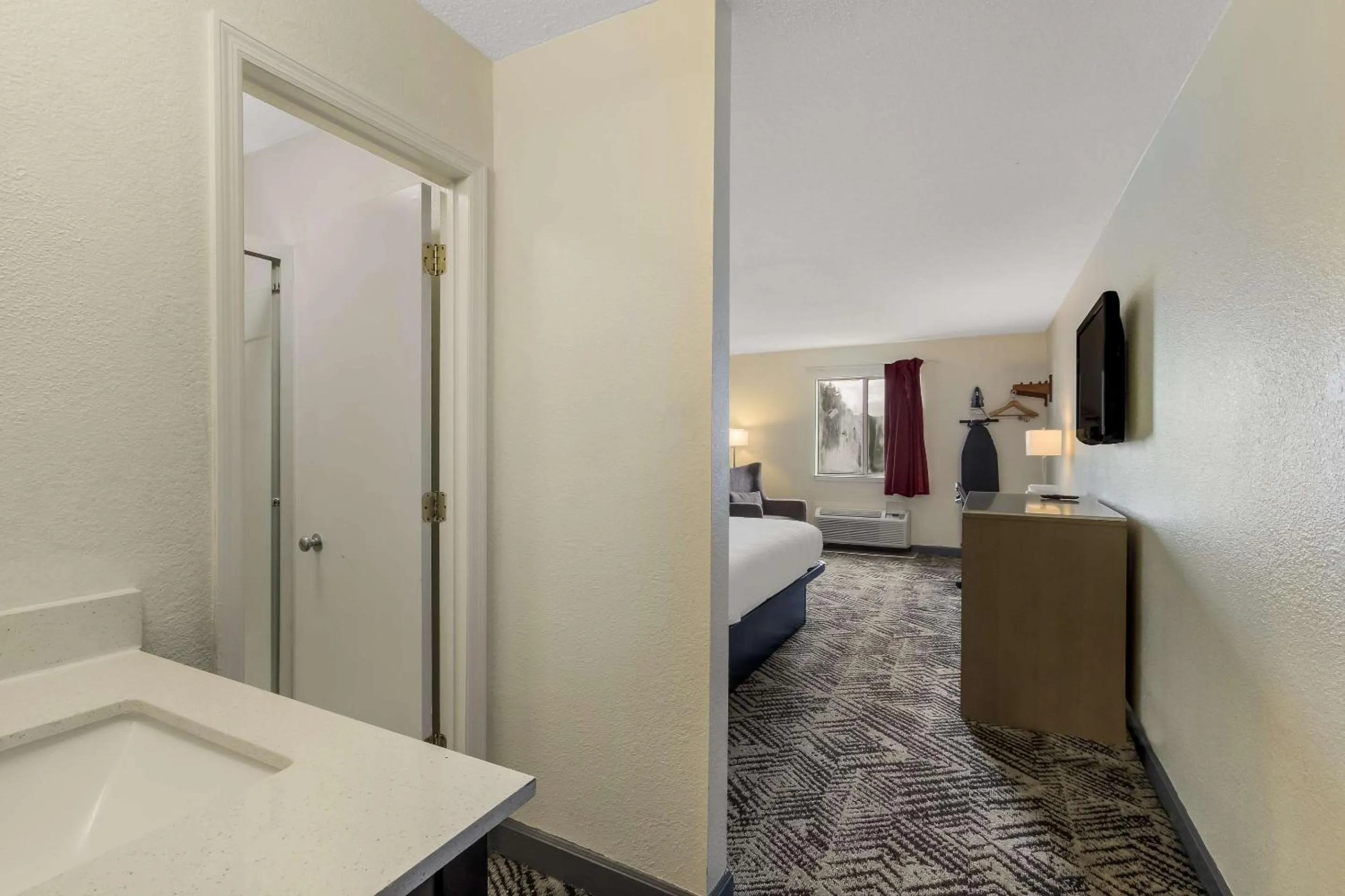 Bedroom, Bed in Econo Lodge Cherry Point