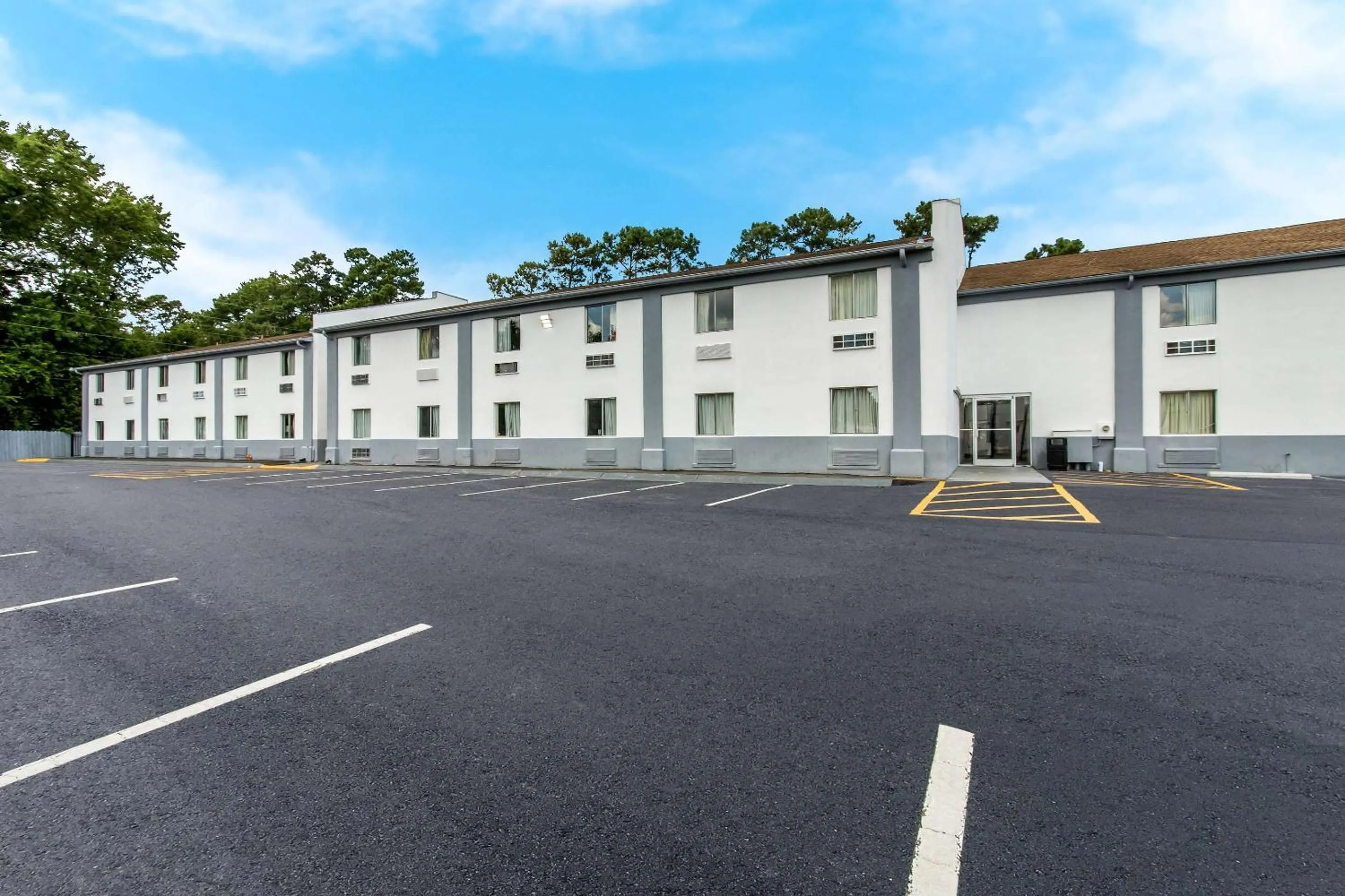 Property building in Econo Lodge Cherry Point