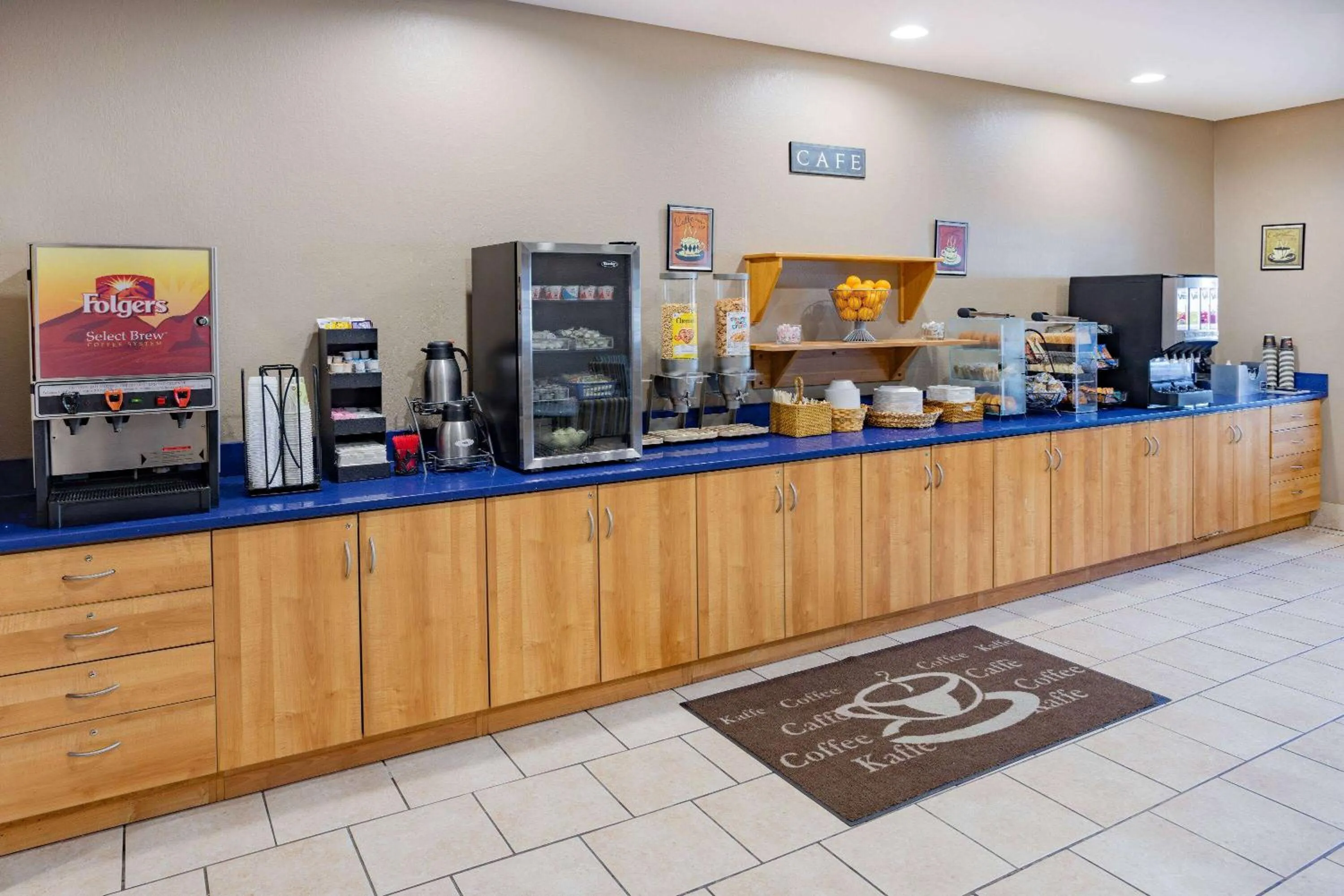 Breakfast in Microtel Inn & Suites by Wyndham Johnstown