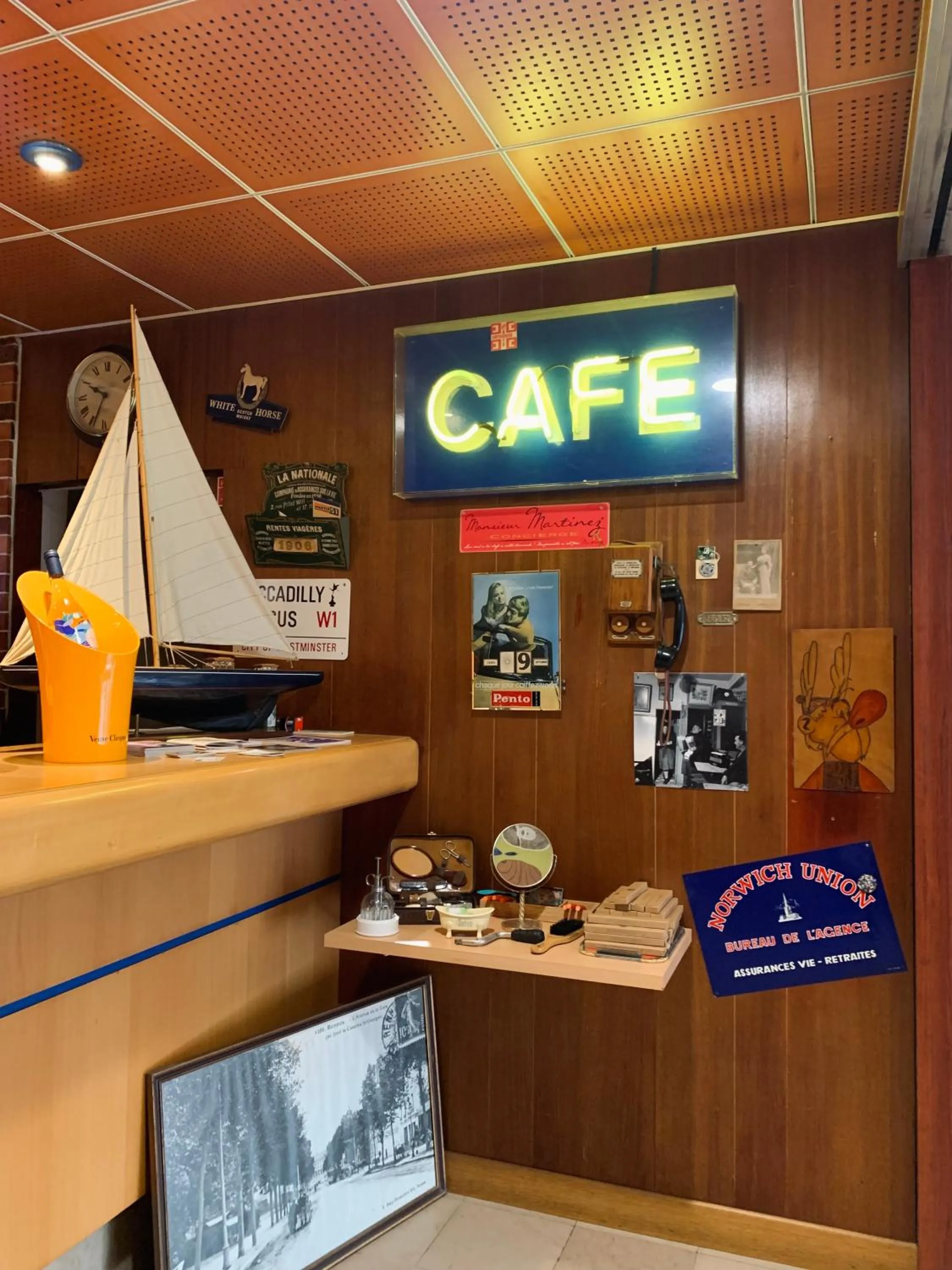 Decorative detail in Hotel Arcantis Le Voltaire