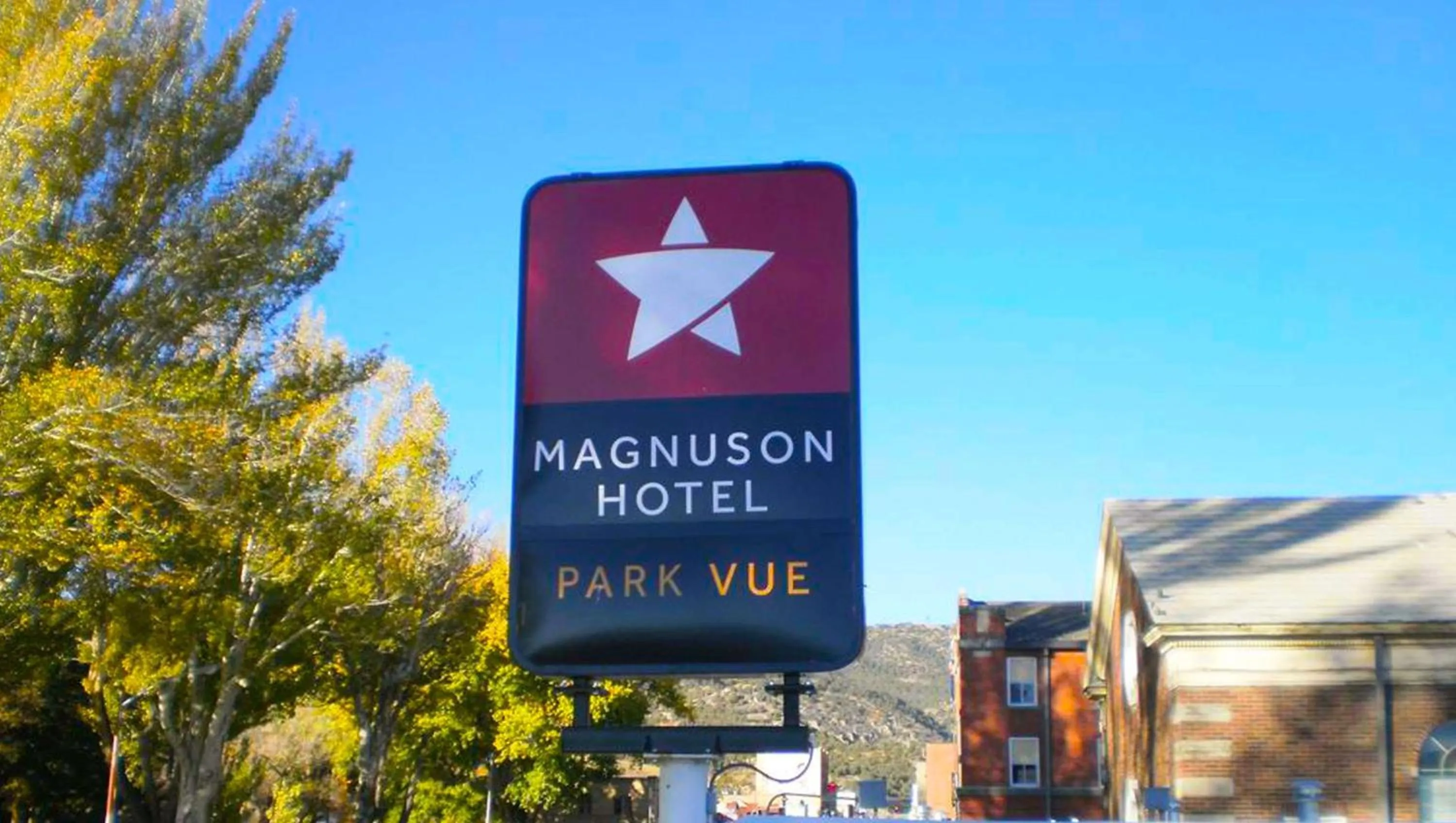 Property building in Magnuson Hotel Park Vue