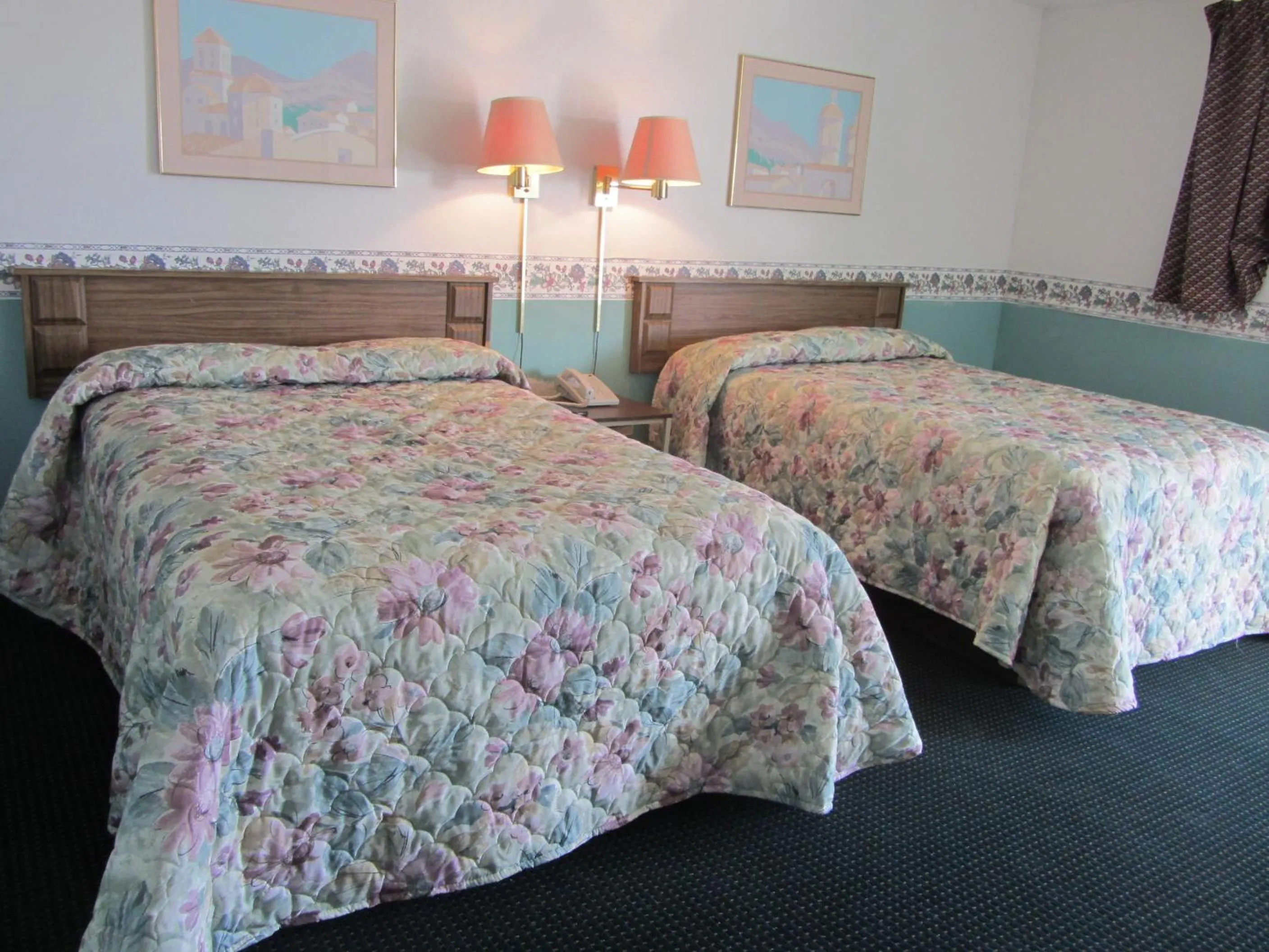 Bed in Budget Inn Odessa