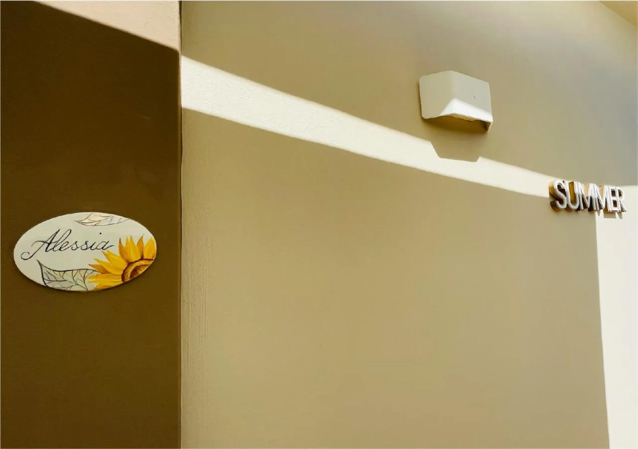 Logo/Certificate/Sign in La Collina di Montegrappa - Suites with Heated Private Pool - Suites with Shared Pool