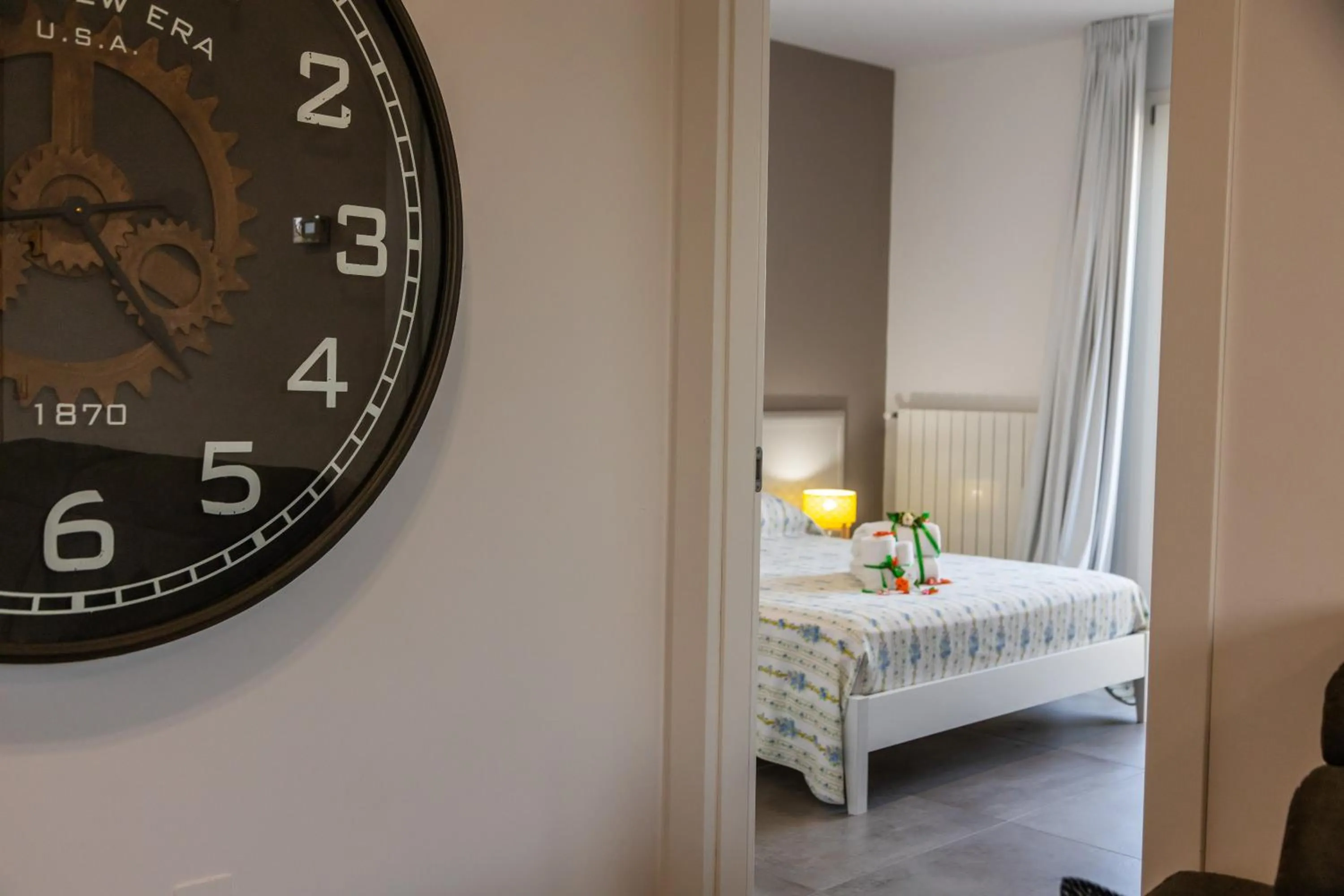 Bed in La Collina di Montegrappa - Suites with Heated Private Pool - Suites with Shared Pool