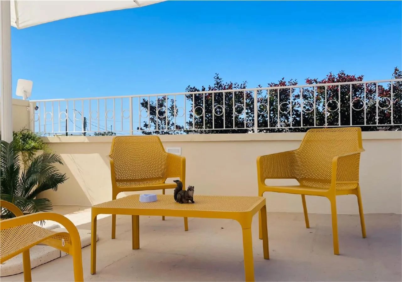 Patio in La Collina di Montegrappa - Suites with Heated Private Pool - Suites with Shared Pool