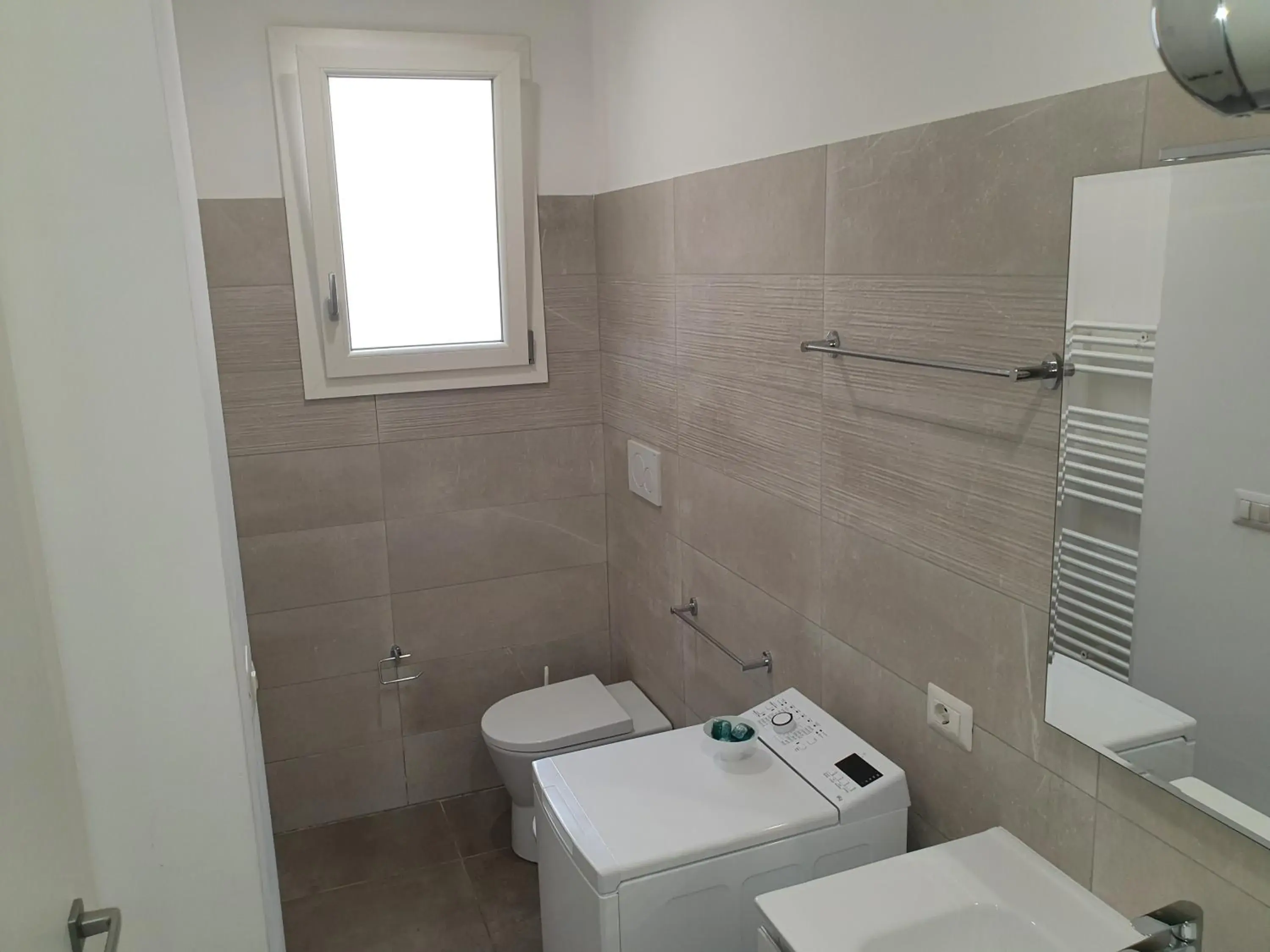 Family Suite - single occupancy in La Collina di Montegrappa - Suites with Heated Private Pool - Suites with Shared Pool Family Suite - single occupancy in La Collina di Montegrappa - Suites with Heated Private Pool - Suites with Shared Pool