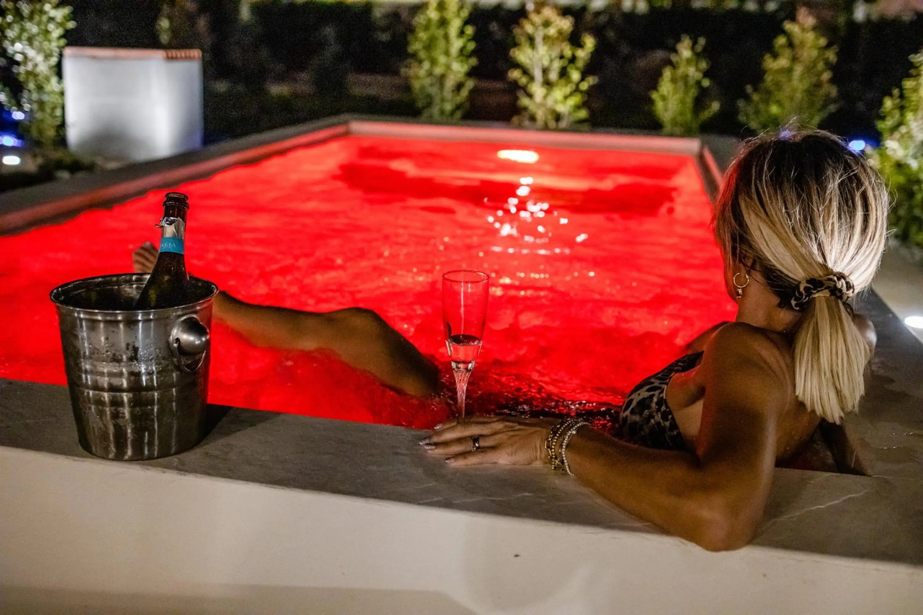 Swimming pool in La Collina di Montegrappa - Suites with Heated Private Pool - Suites with Shared Pool