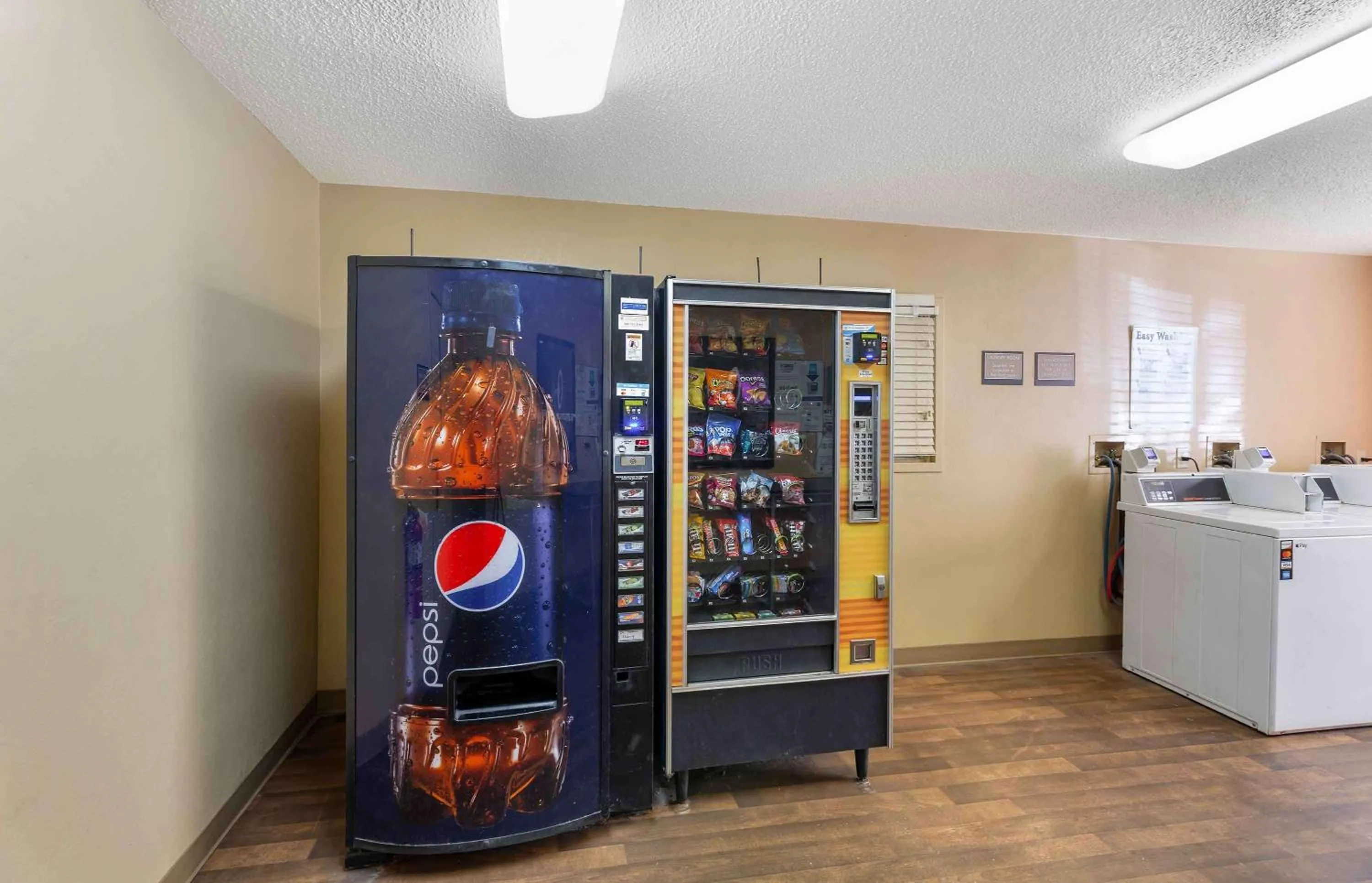 Property building in Extended Stay America Suites - Cleveland - Westlake