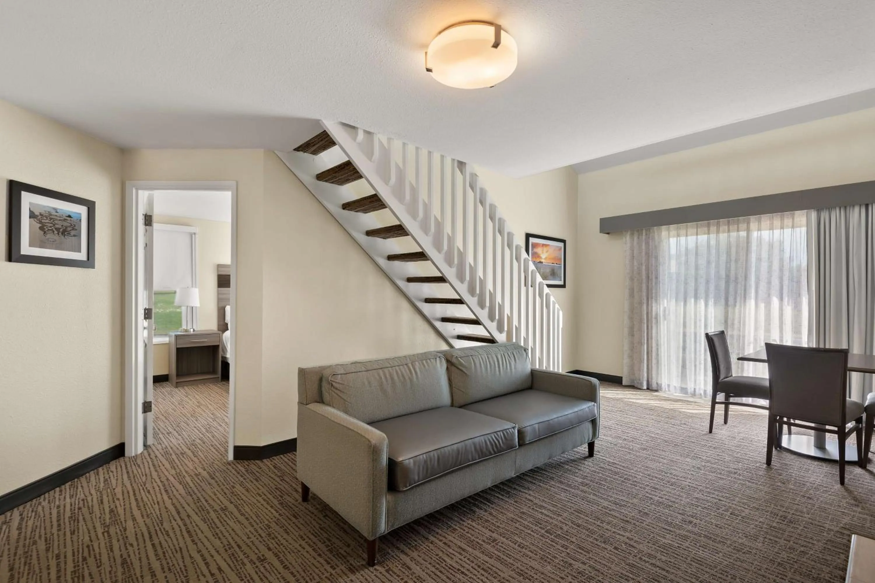 Bedroom in Best Western Inn at Face Rock