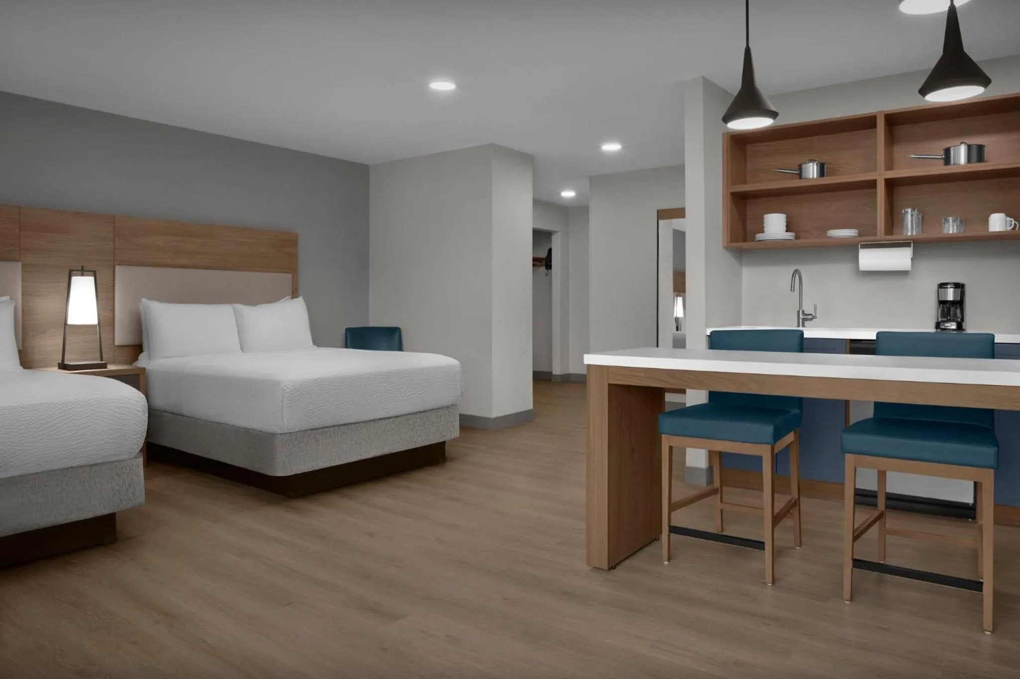 Photo of the whole room, Bed in Candlewood Suites Jacksonville Southpoint