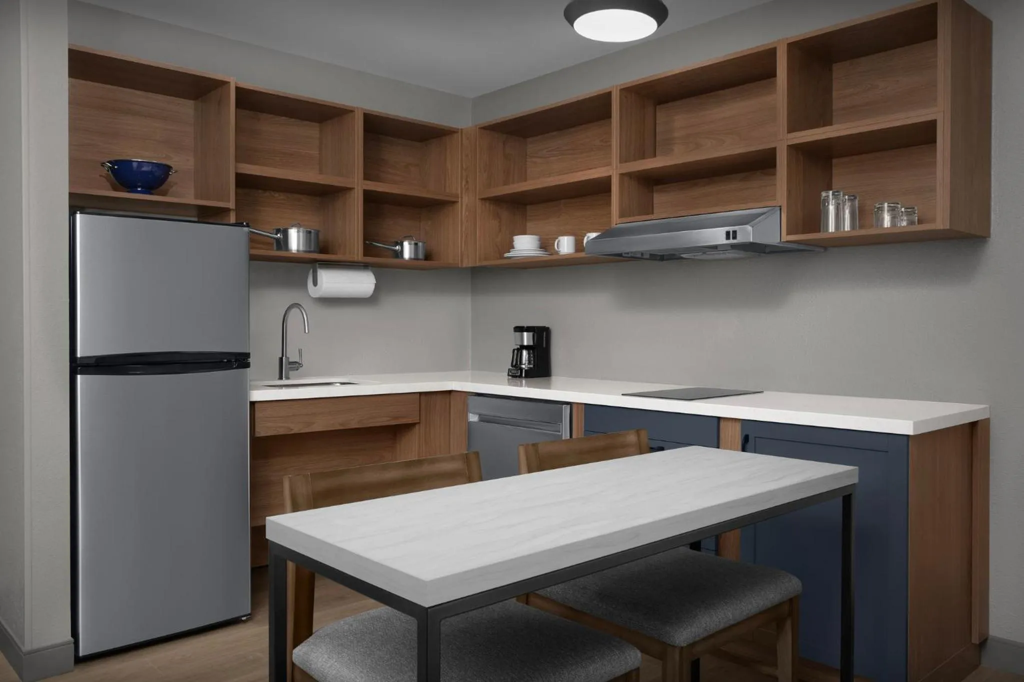 Photo of the whole room in Candlewood Suites Jacksonville Southpoint