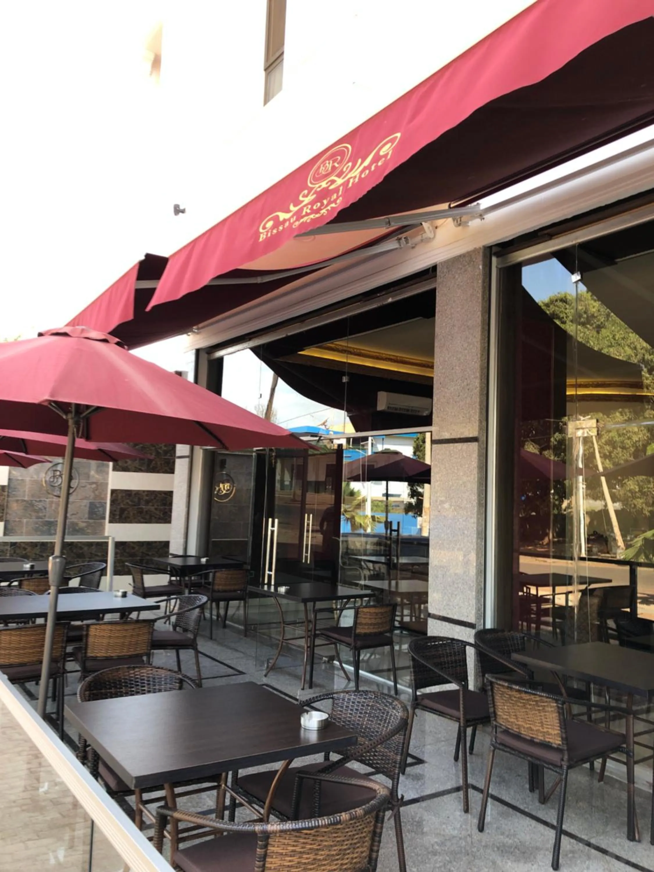 Restaurant/places to eat in Bissau Royal Hotel