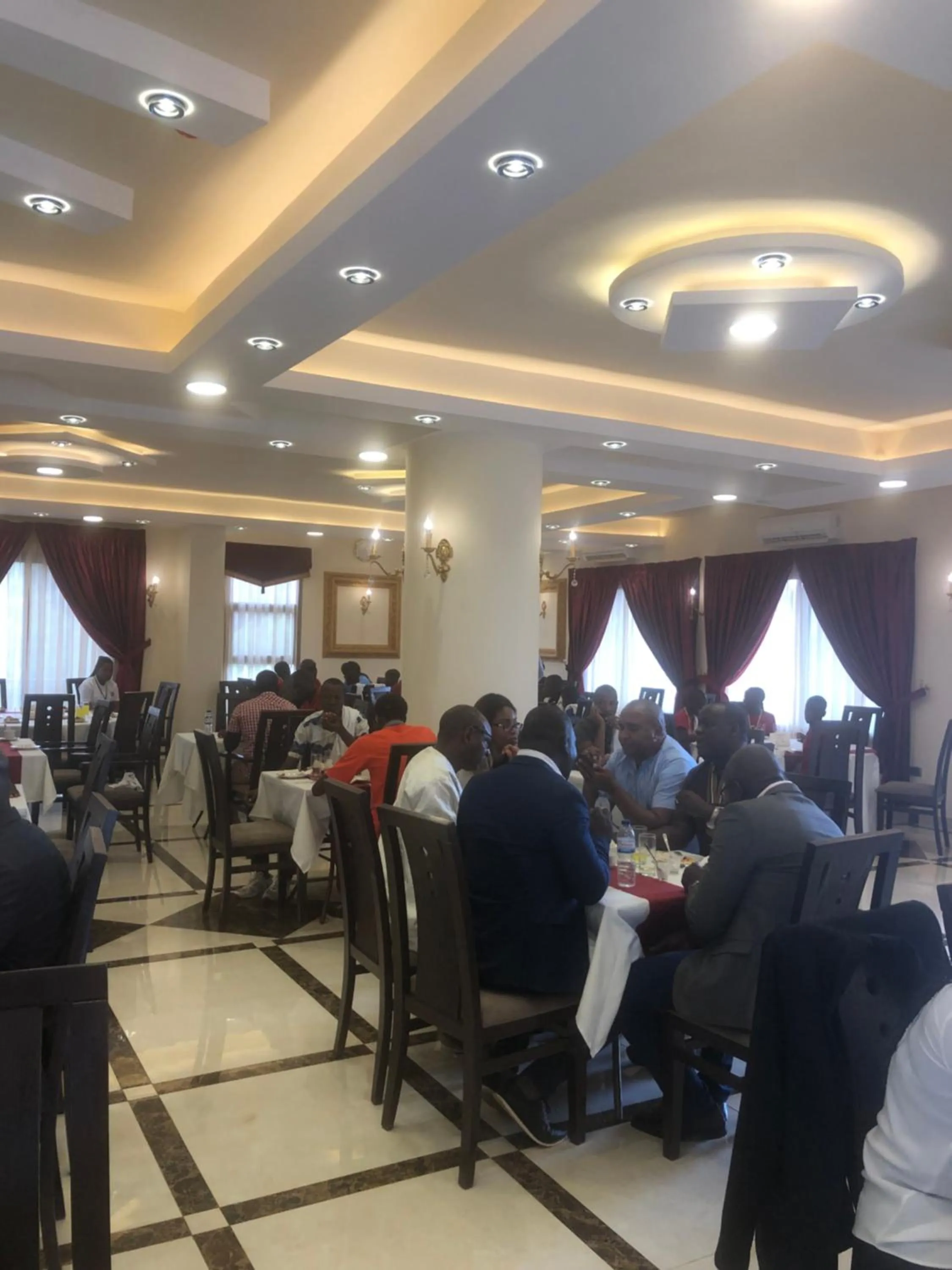 Restaurant/places to eat in Bissau Royal Hotel
