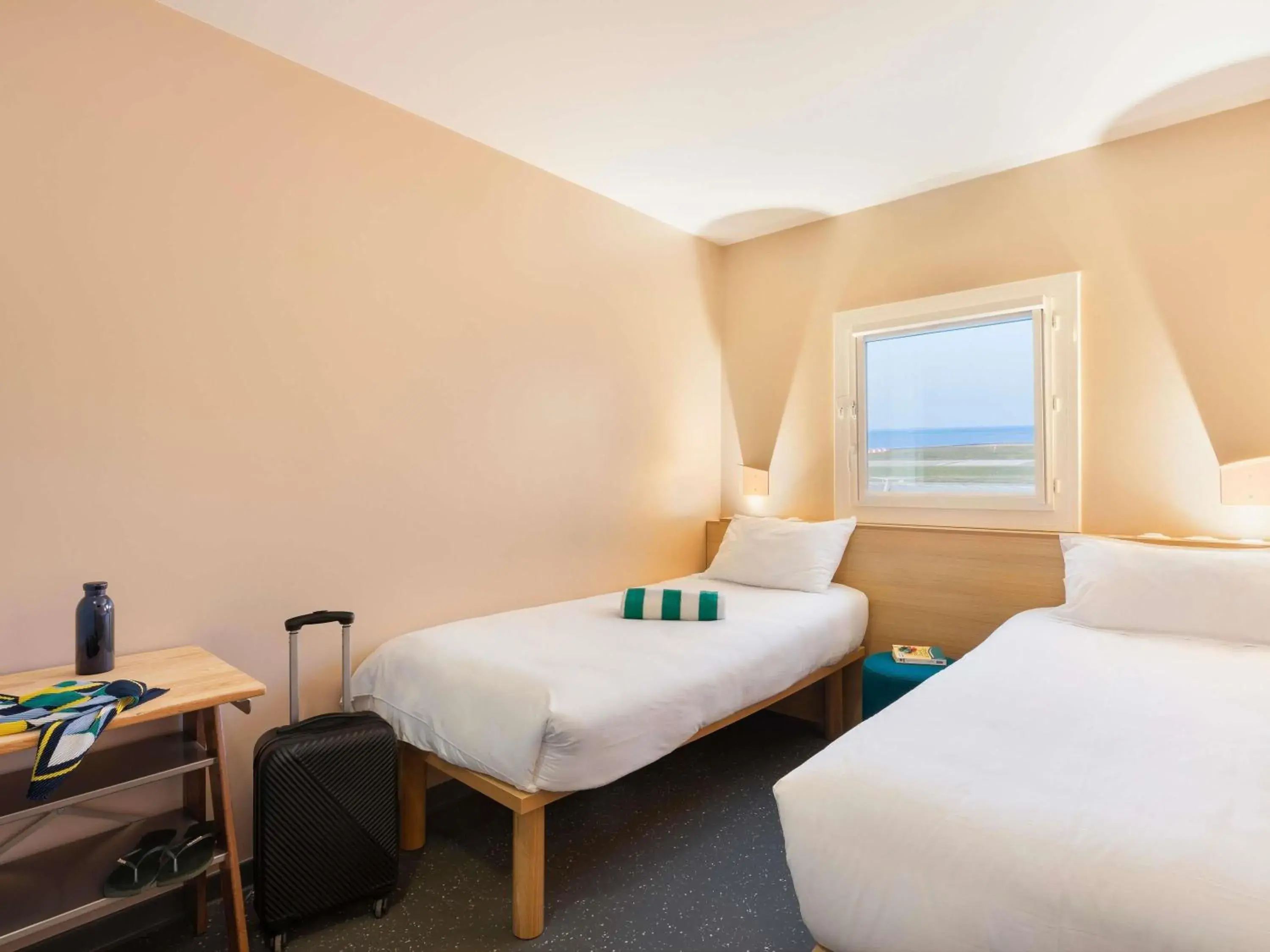 Bedroom, Bed in Greet Hotel Nice Aéroport Promenade des Anglais Bedroom, Bed in Greet Hotel Nice Aéroport Promenade des Anglais