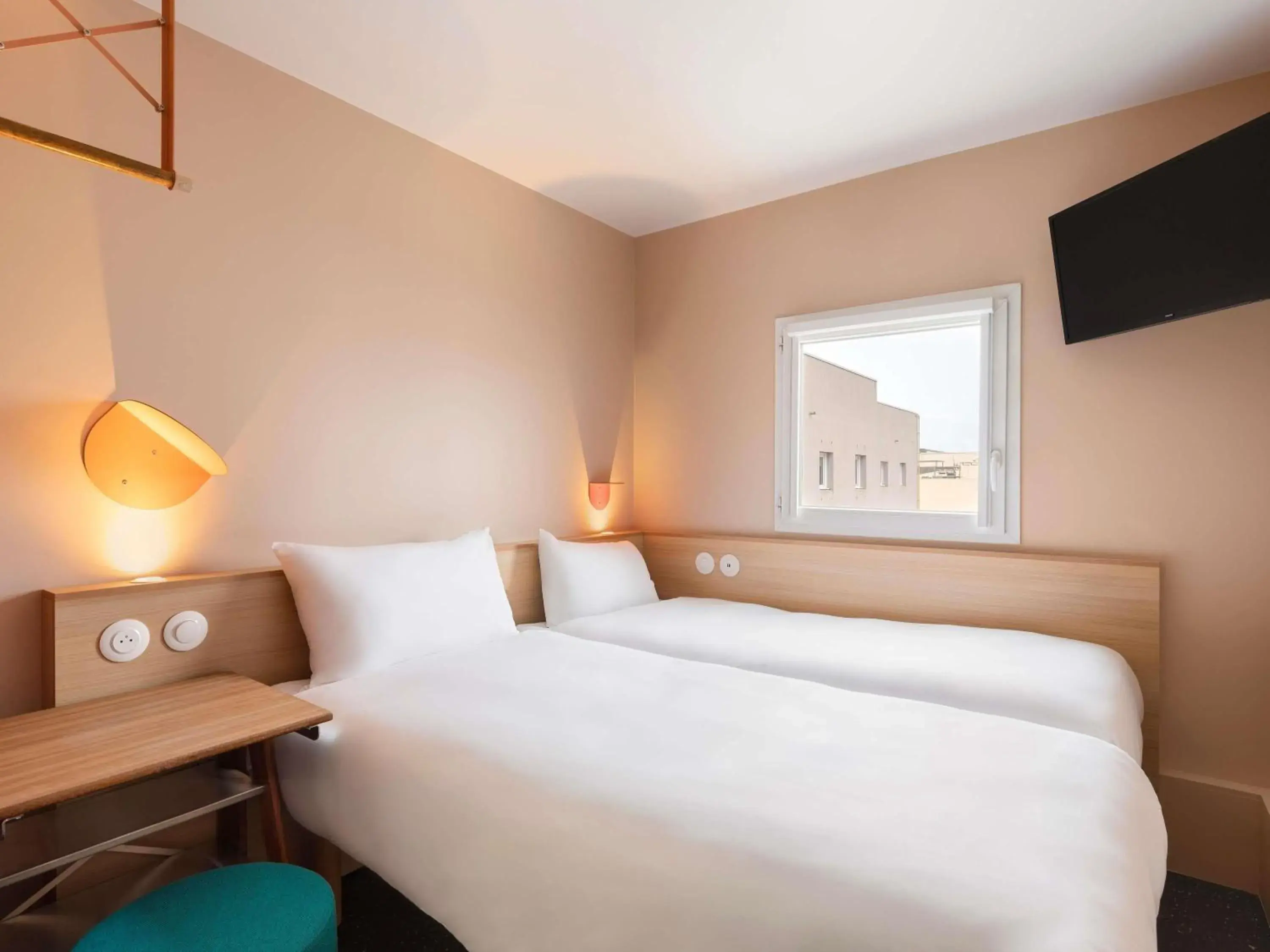 Bedroom, Bed in Greet Hotel Nice Aéroport Promenade des Anglais Bedroom, Bed in Greet Hotel Nice Aéroport Promenade des Anglais