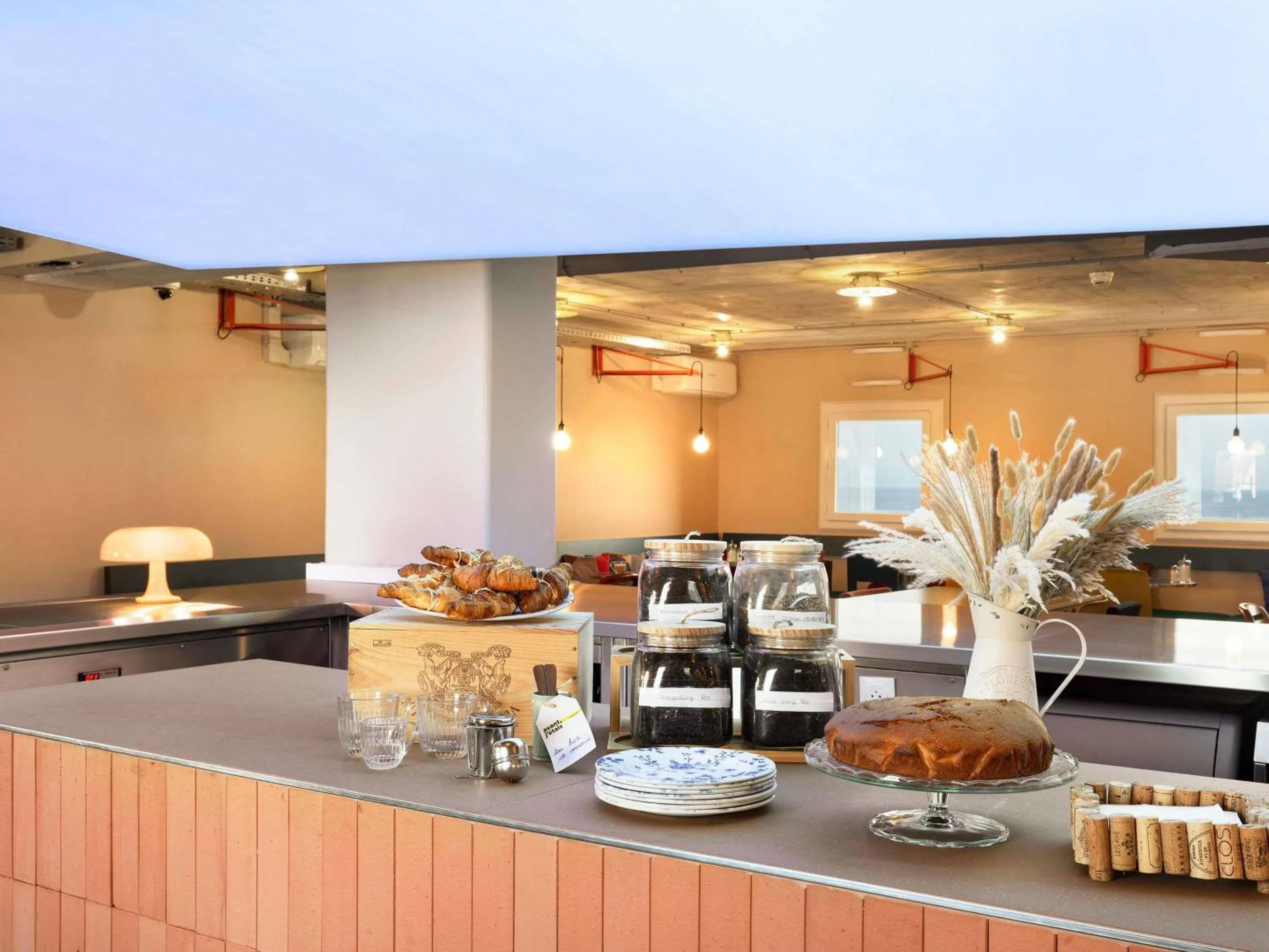 Lounge or bar in Greet Hotel Nice Aéroport Promenade des Anglais