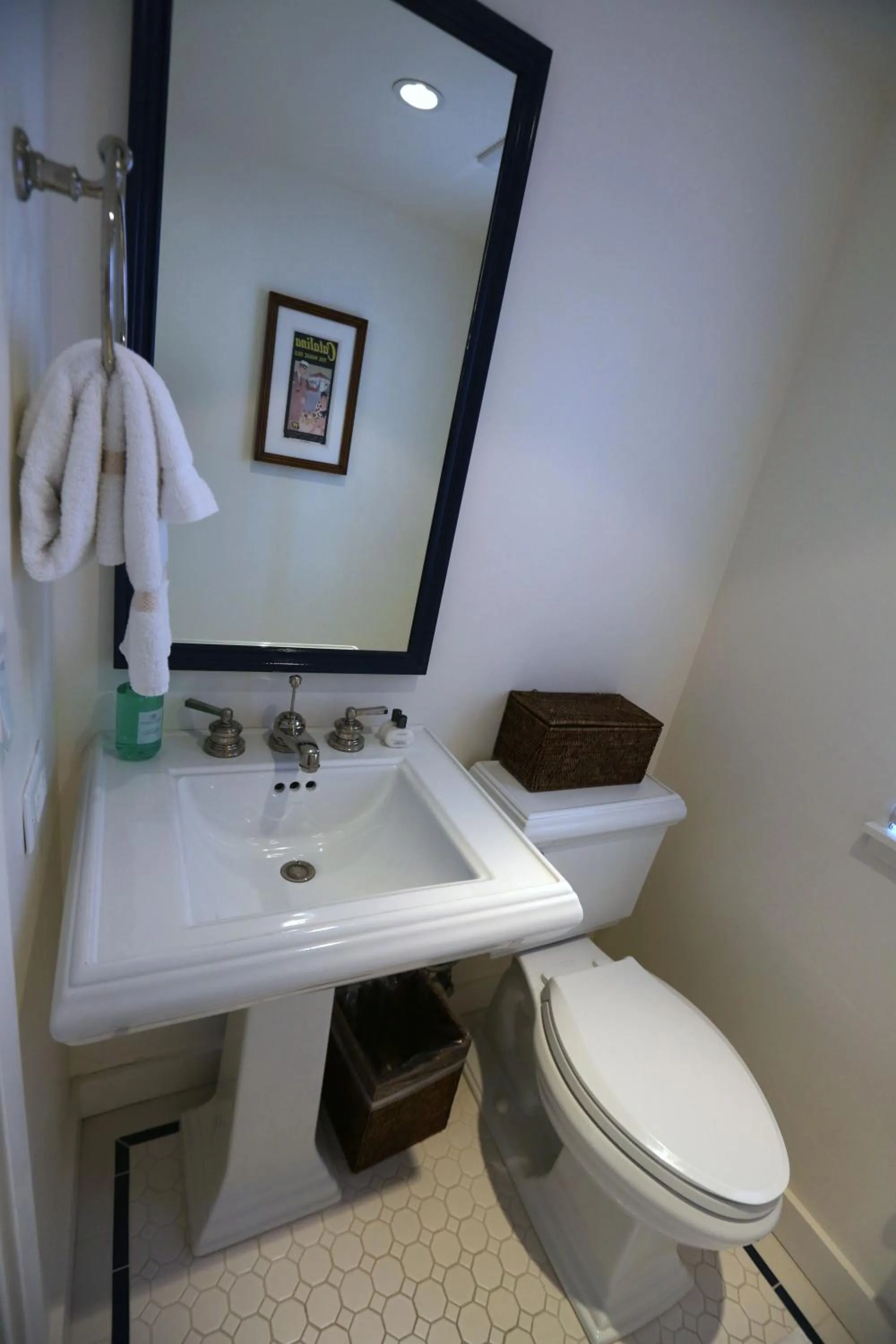 Bathroom in Pavilion Hotel