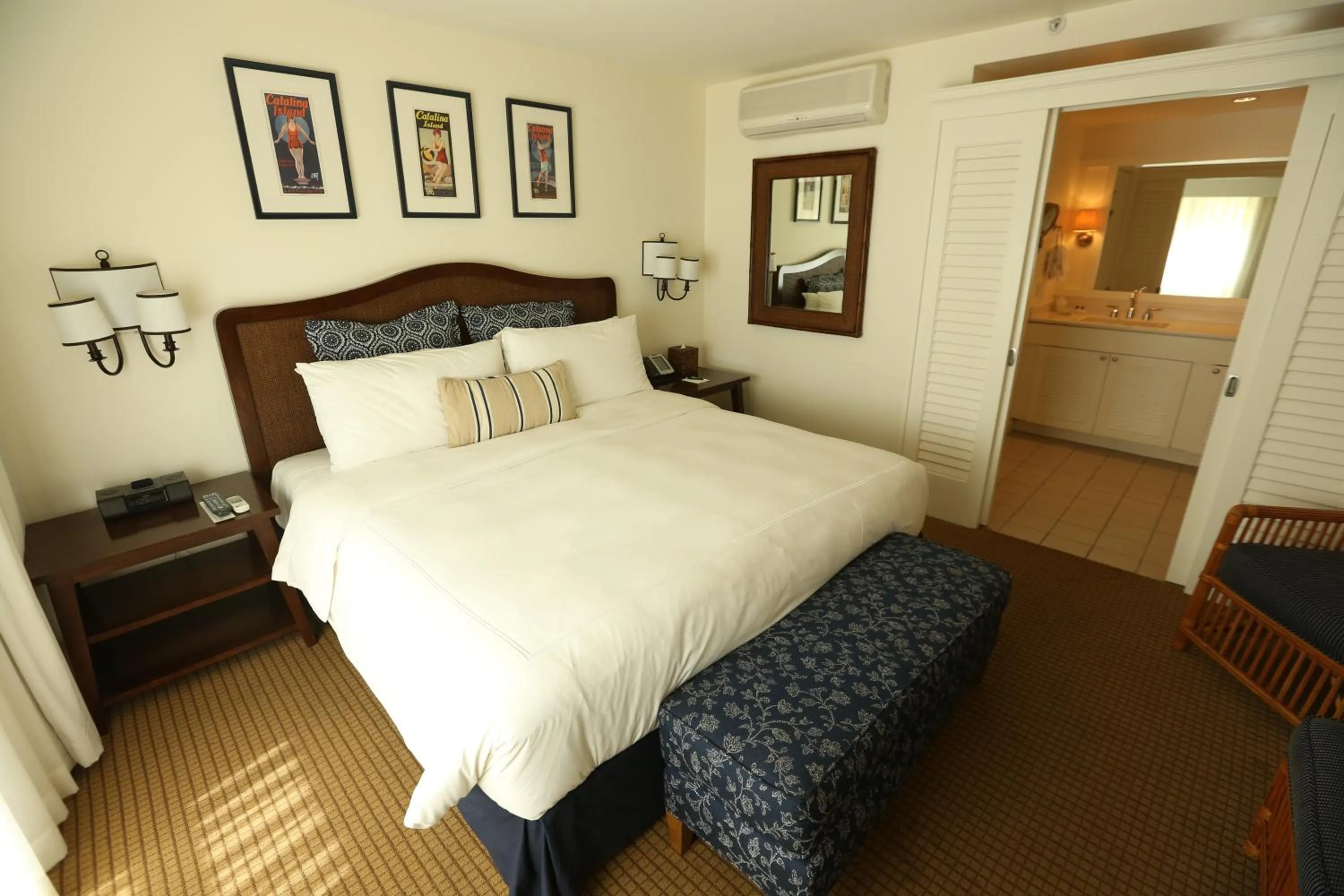 Bedroom in Pavilion Hotel