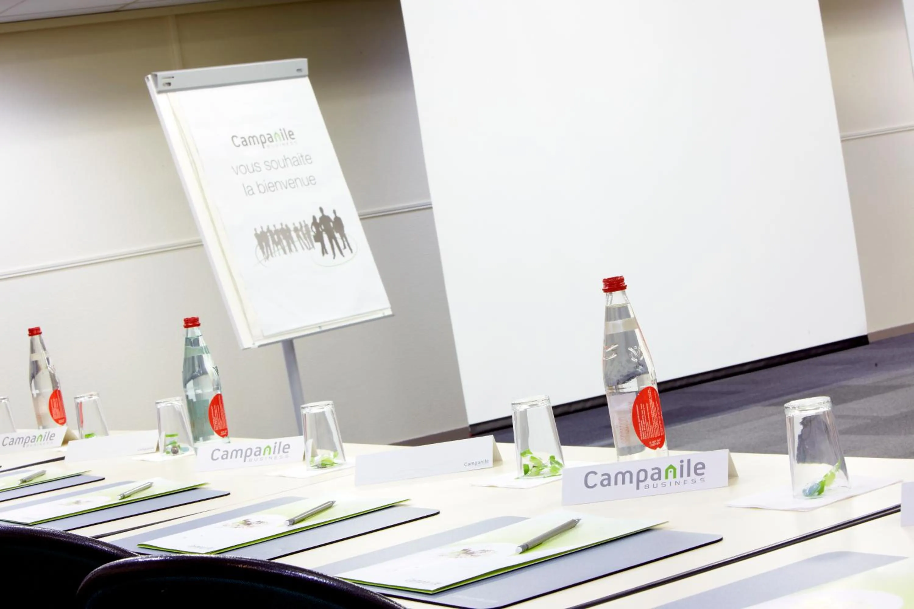 Business facilities in Campanile Paris Est - Porte de Bagnolet