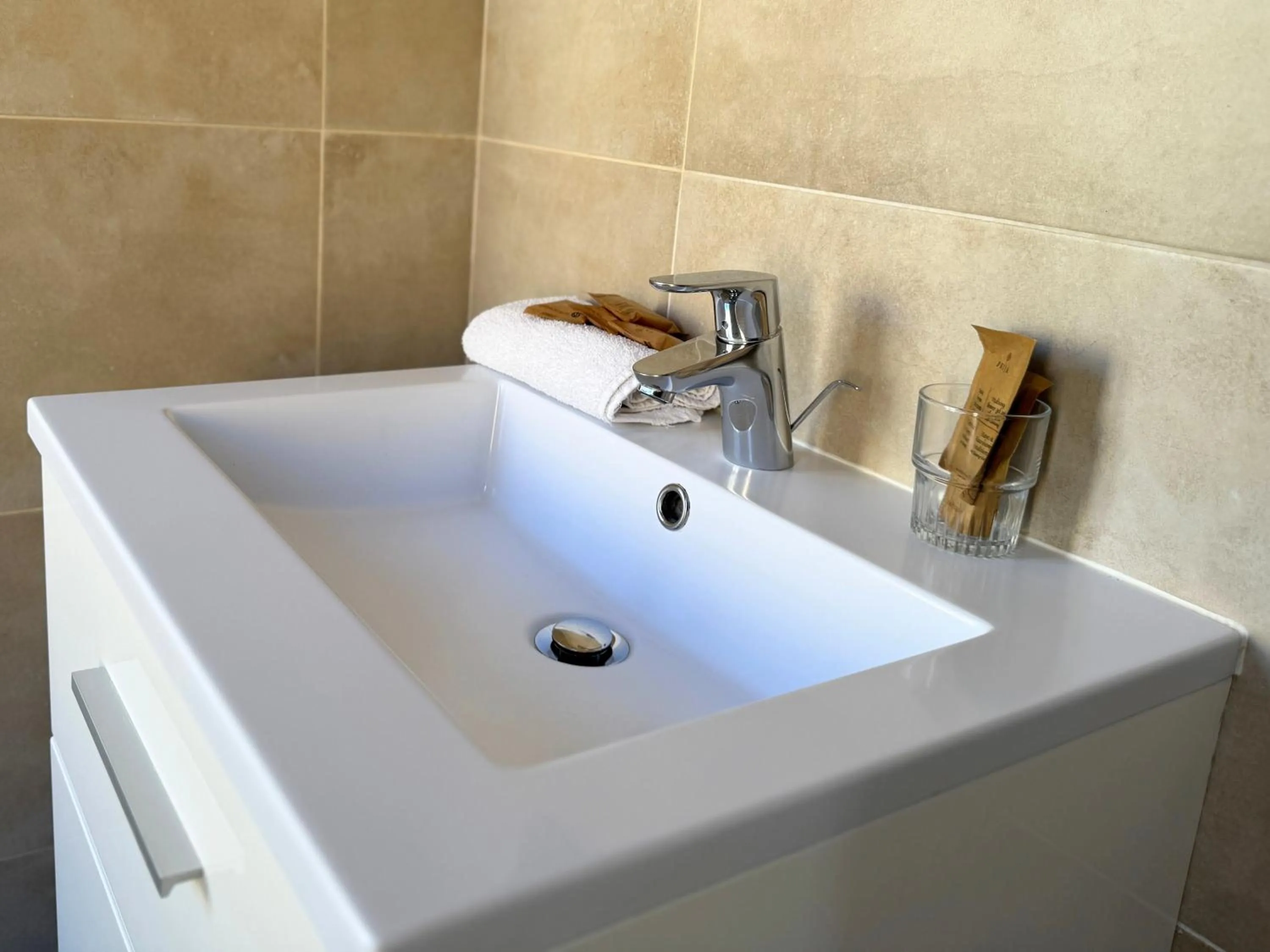 Bathroom in Trocadero