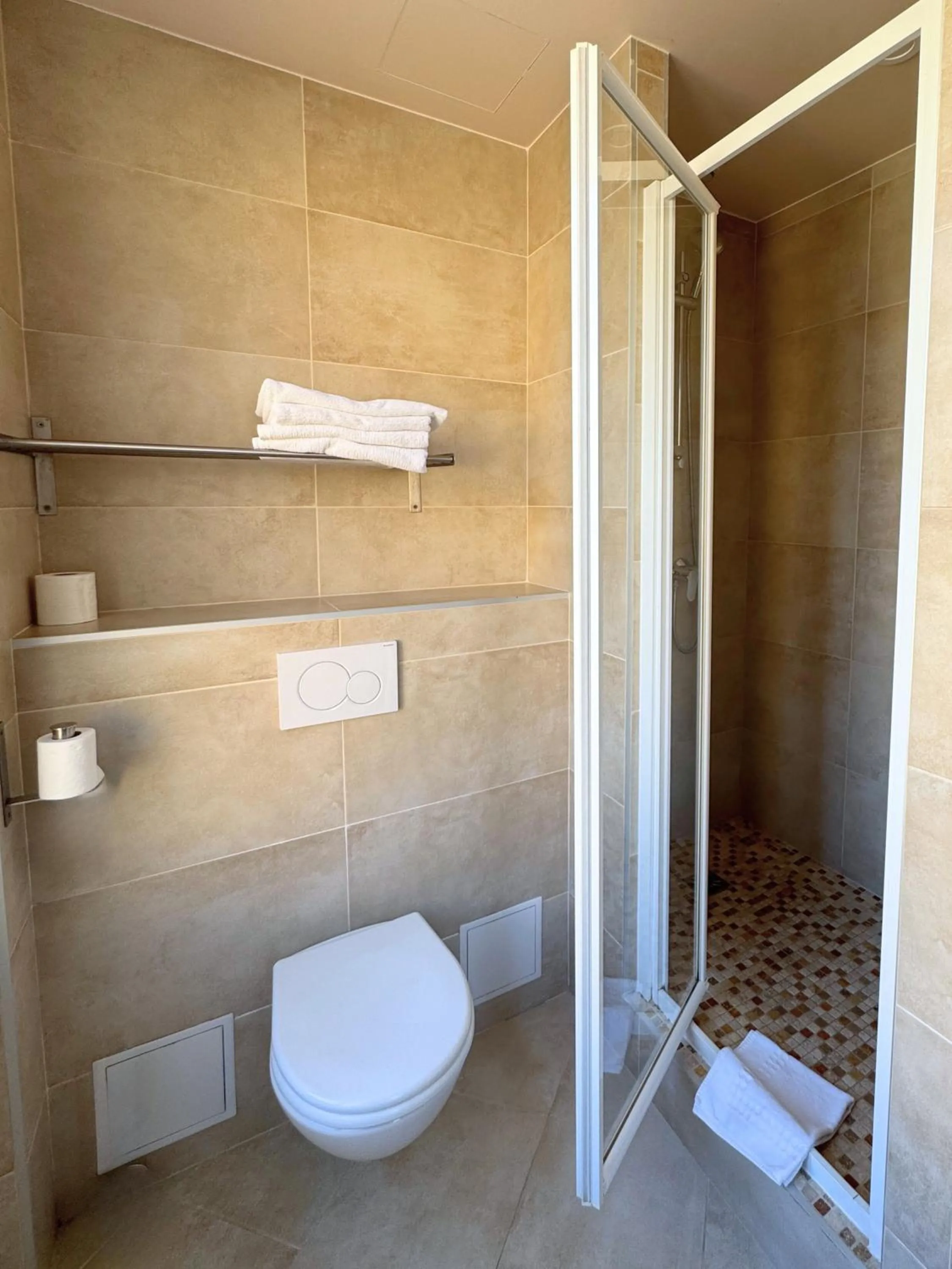 Bathroom in Trocadero