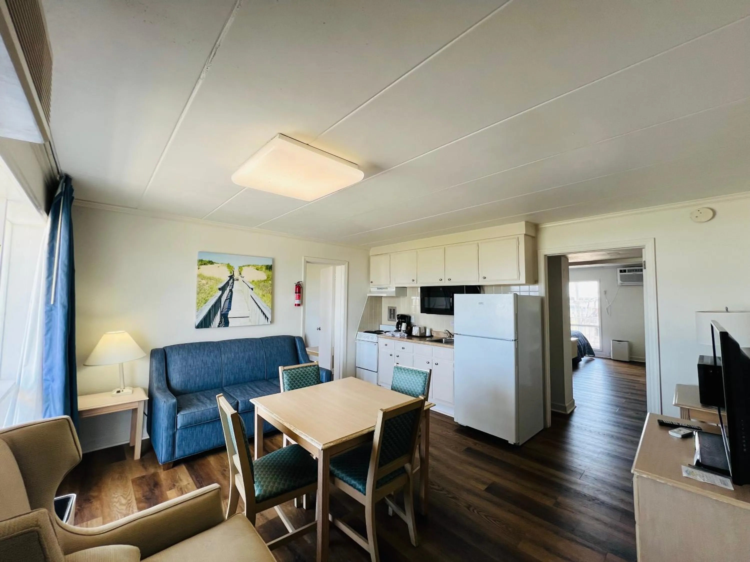 Mariner Inn And Suites