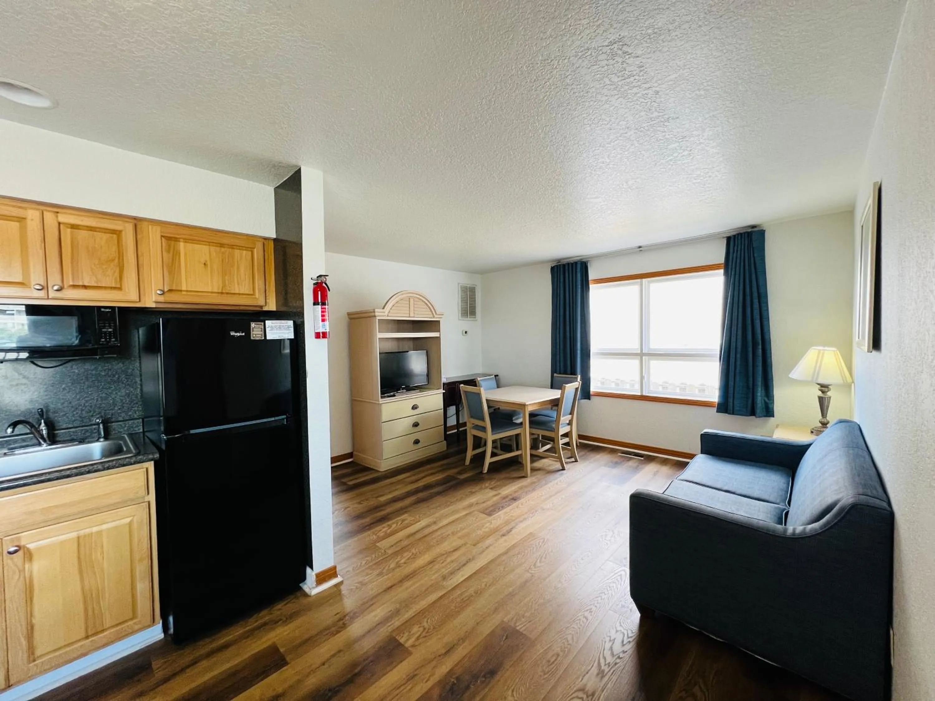 Mariner Inn And Suites