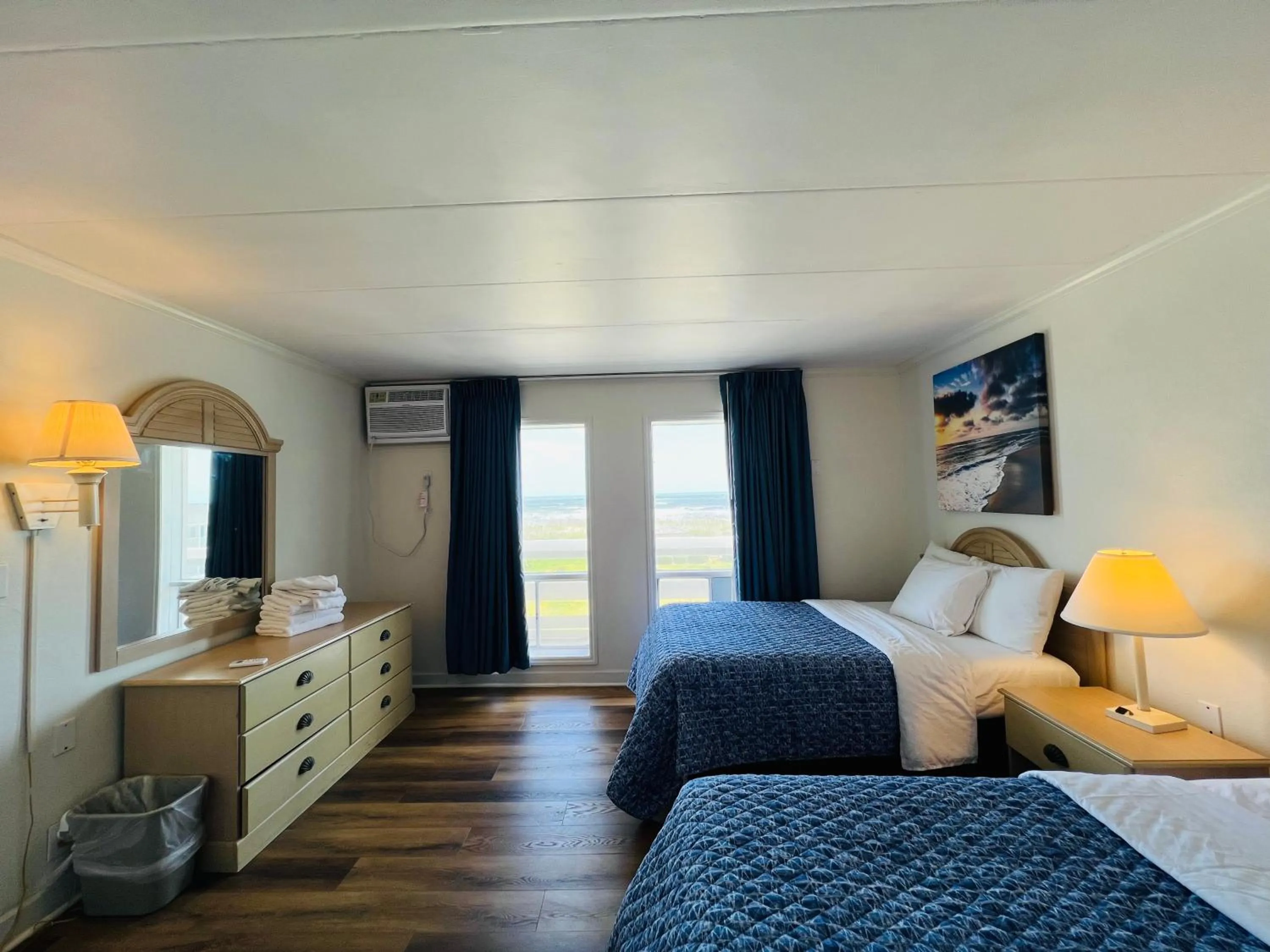 Bed in Mariner Inn And Suites