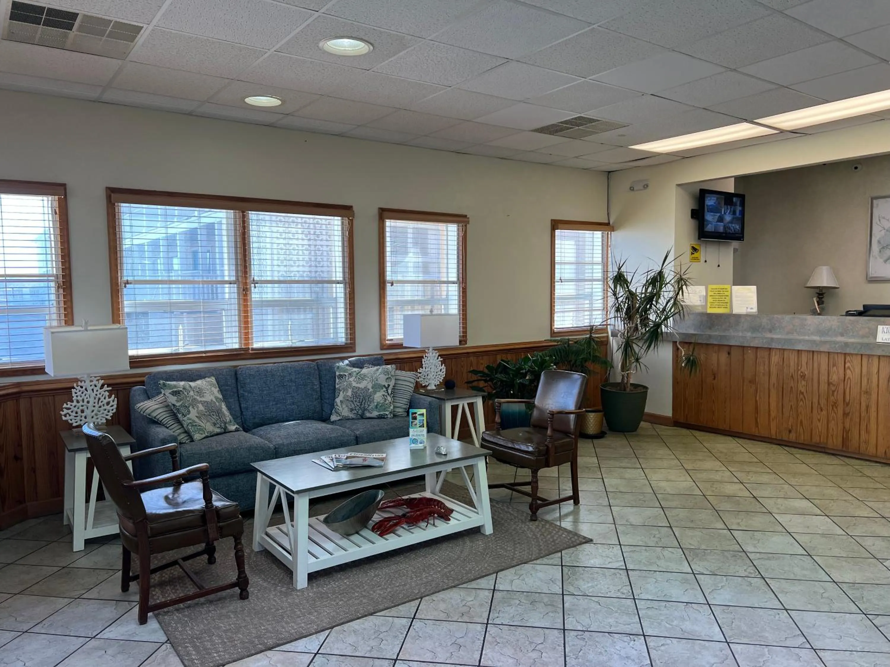 Lobby or reception in Mariner Inn And Suites