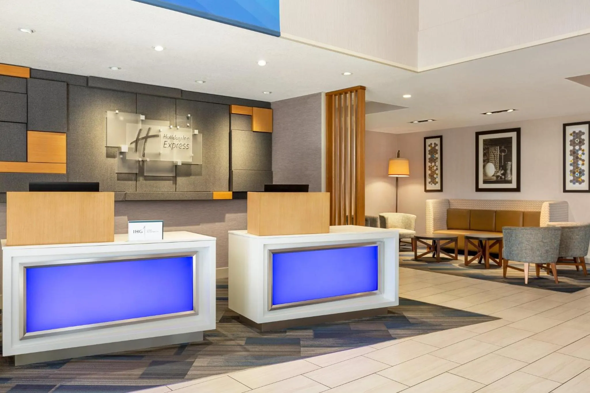 Property building in Holiday Inn Express & Suites - Redding by IHG