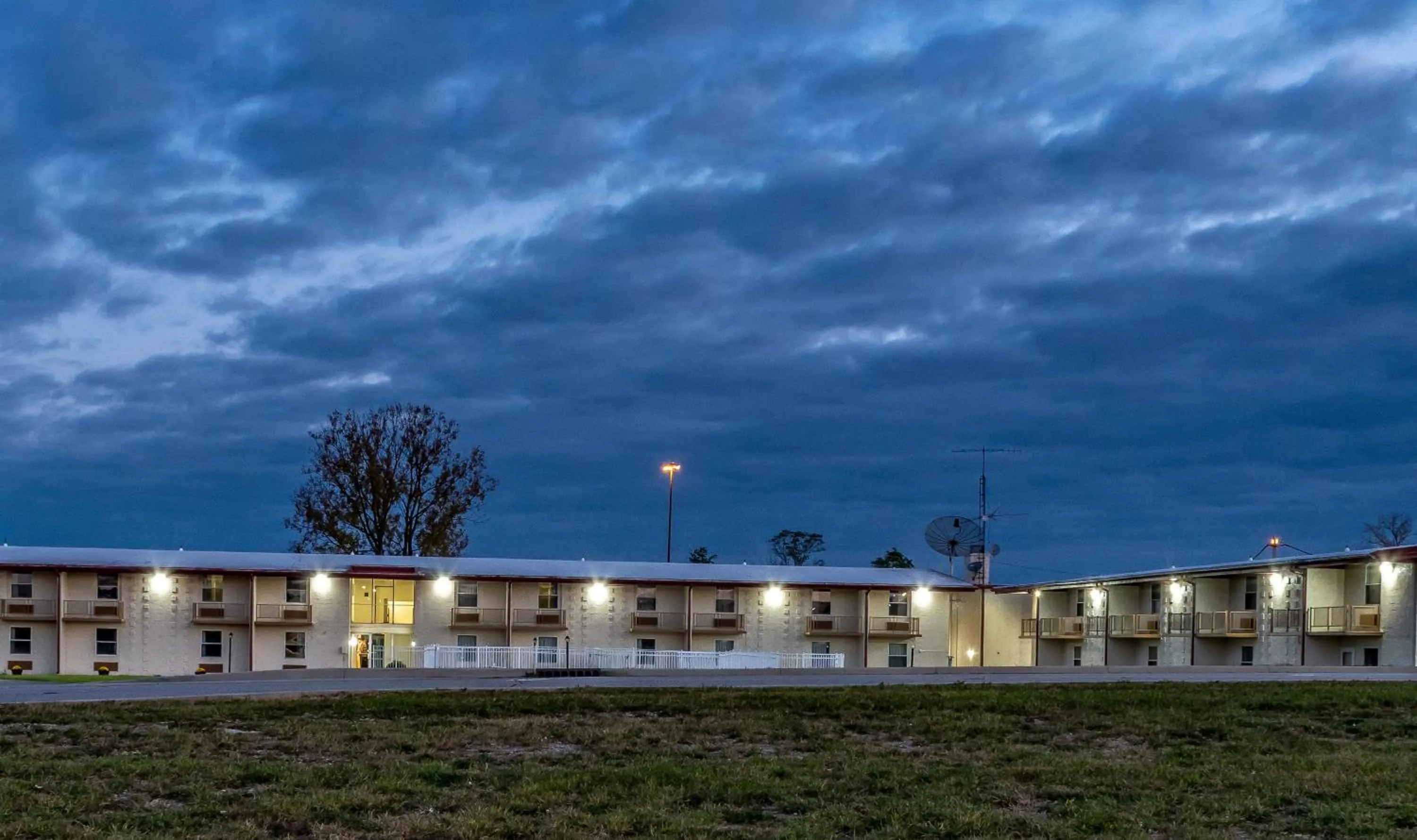 Property building in Red Roof Inn Richmond, IN
