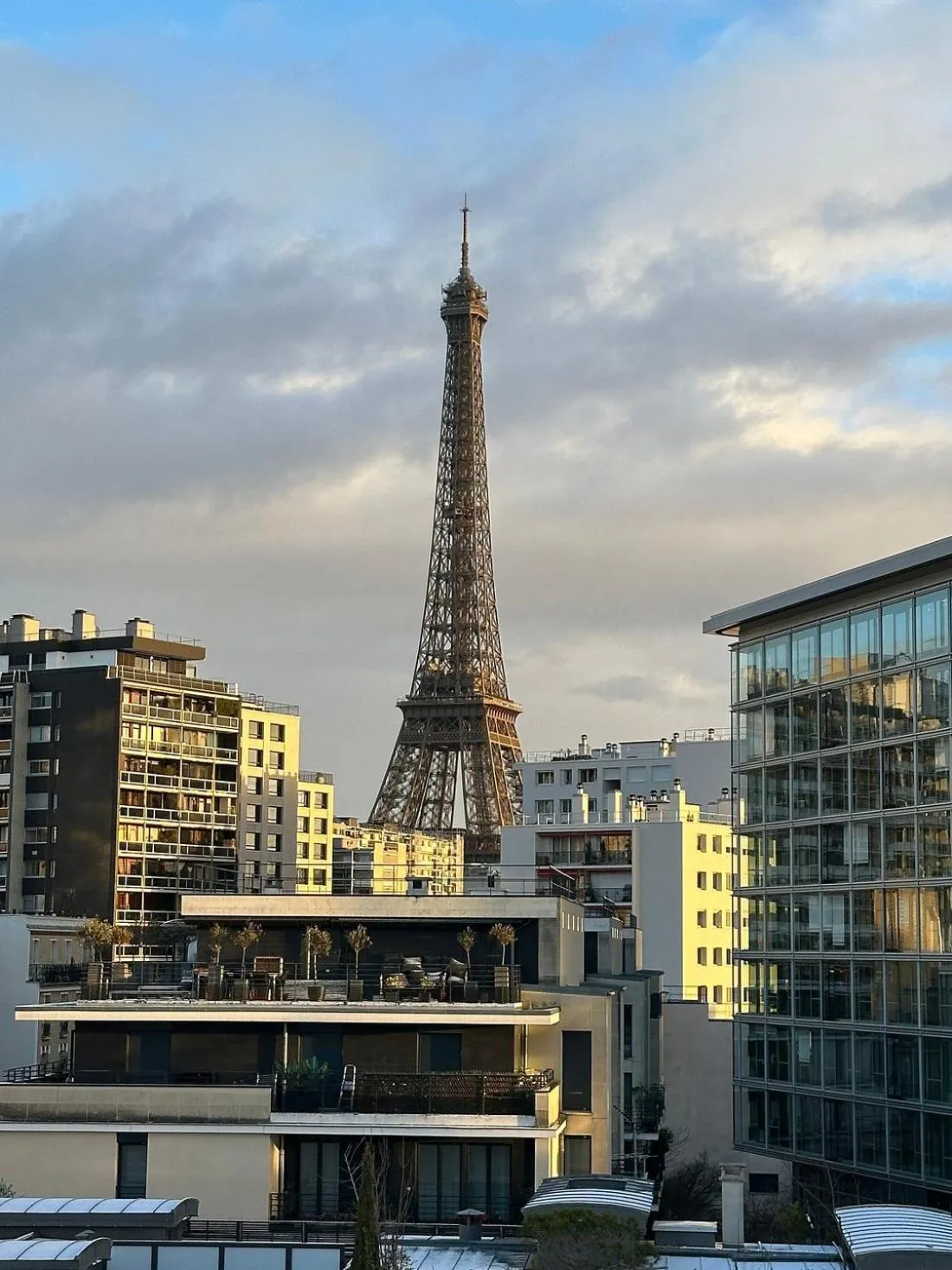 City view in Hôtel Gustave