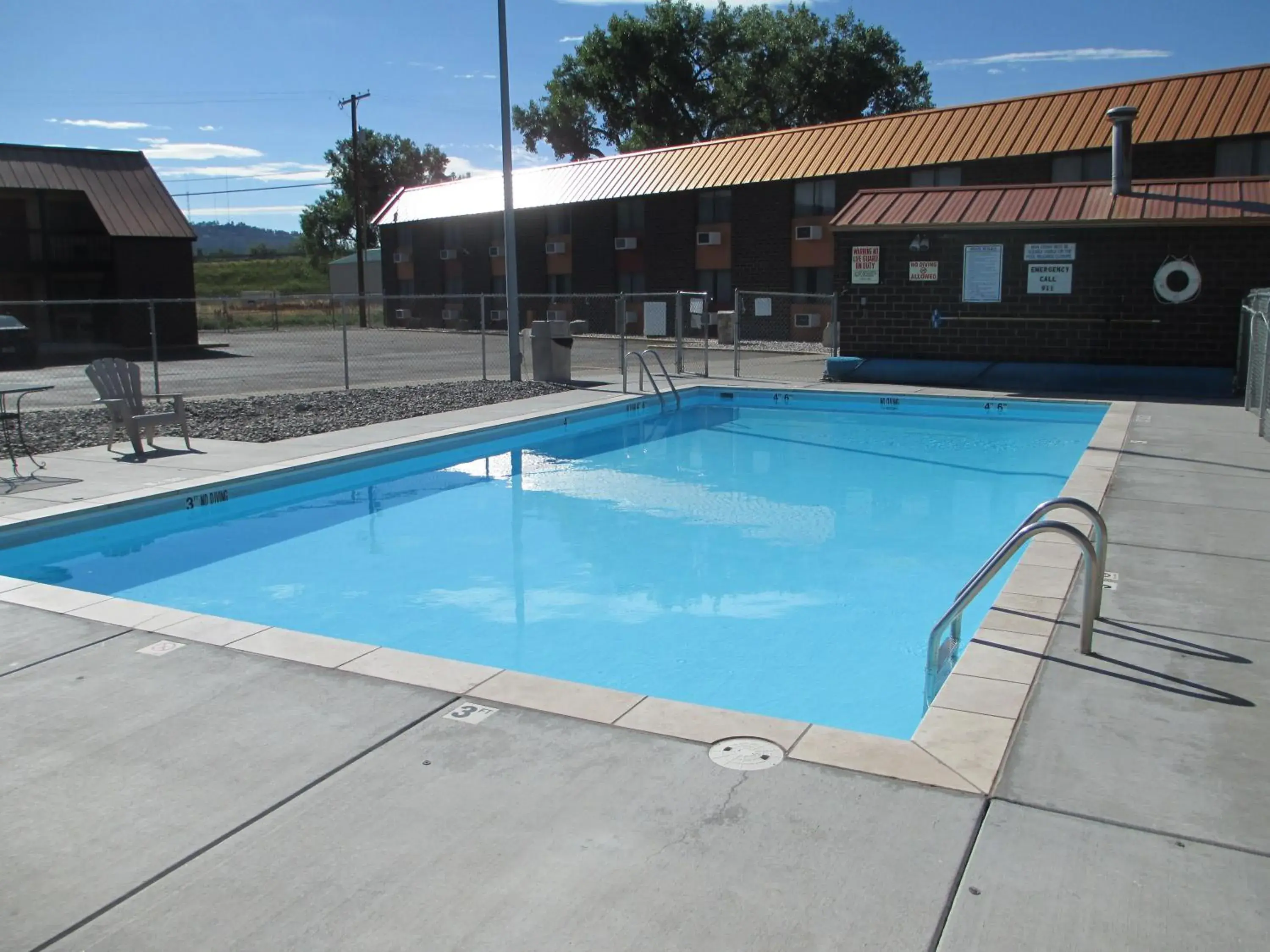 Swimming pool in Americas Best Value Inn Billings Swimming pool in Americas Best Value Inn Billings