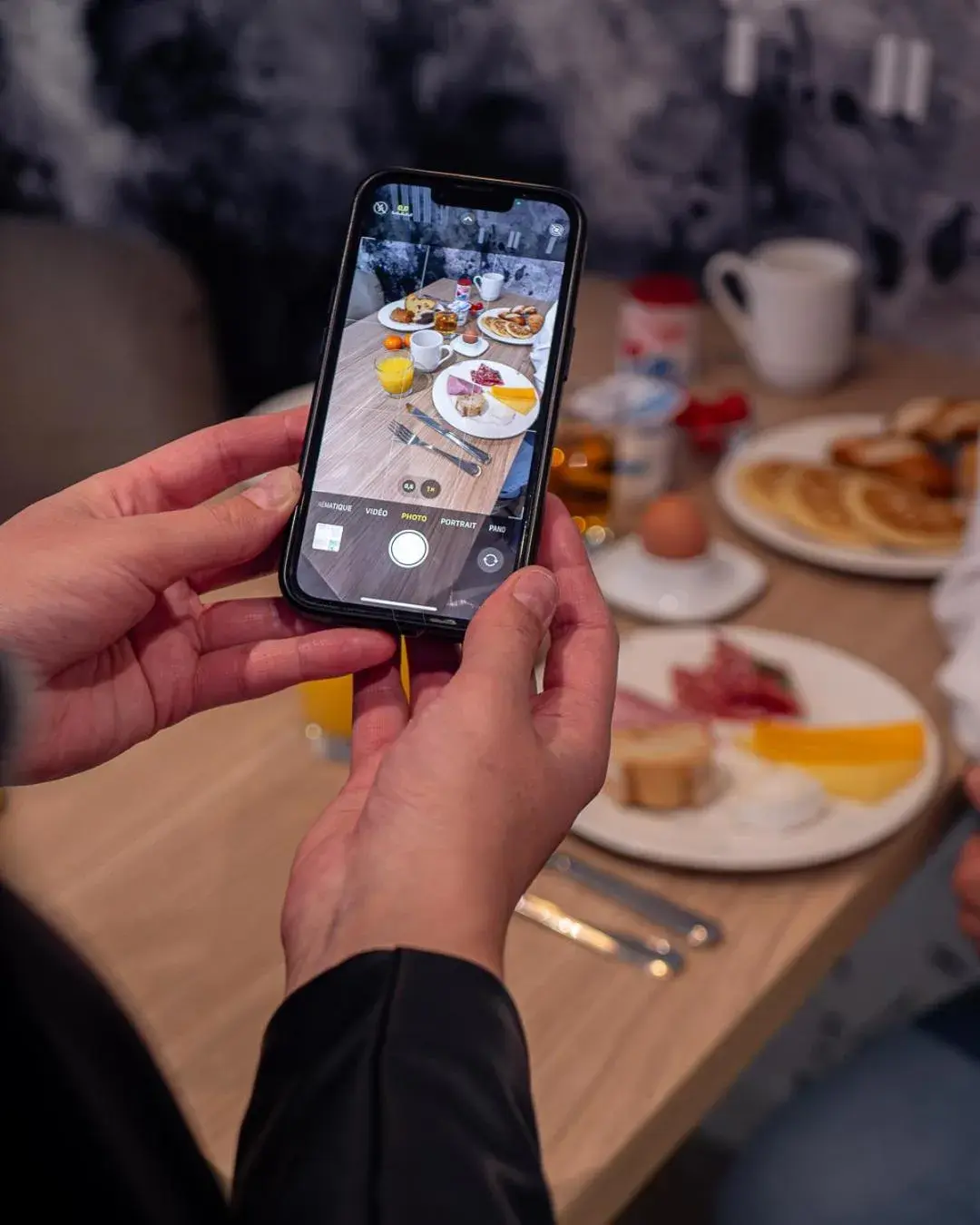 Food and drinks in Hôtel Couvent du Franciscain Centre ville Food and drinks in Hôtel Couvent du Franciscain Centre ville