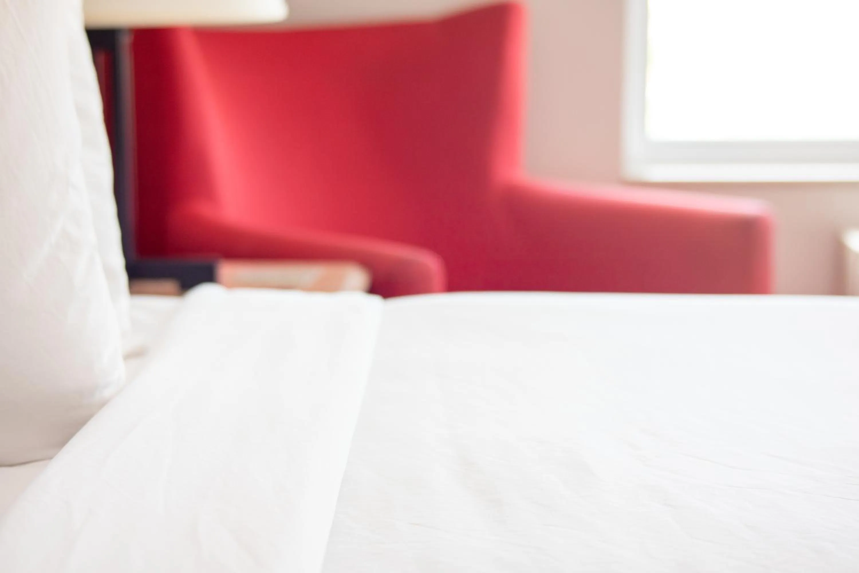 Bed in Country Inn & Suites by Radisson, Wilmington, NC