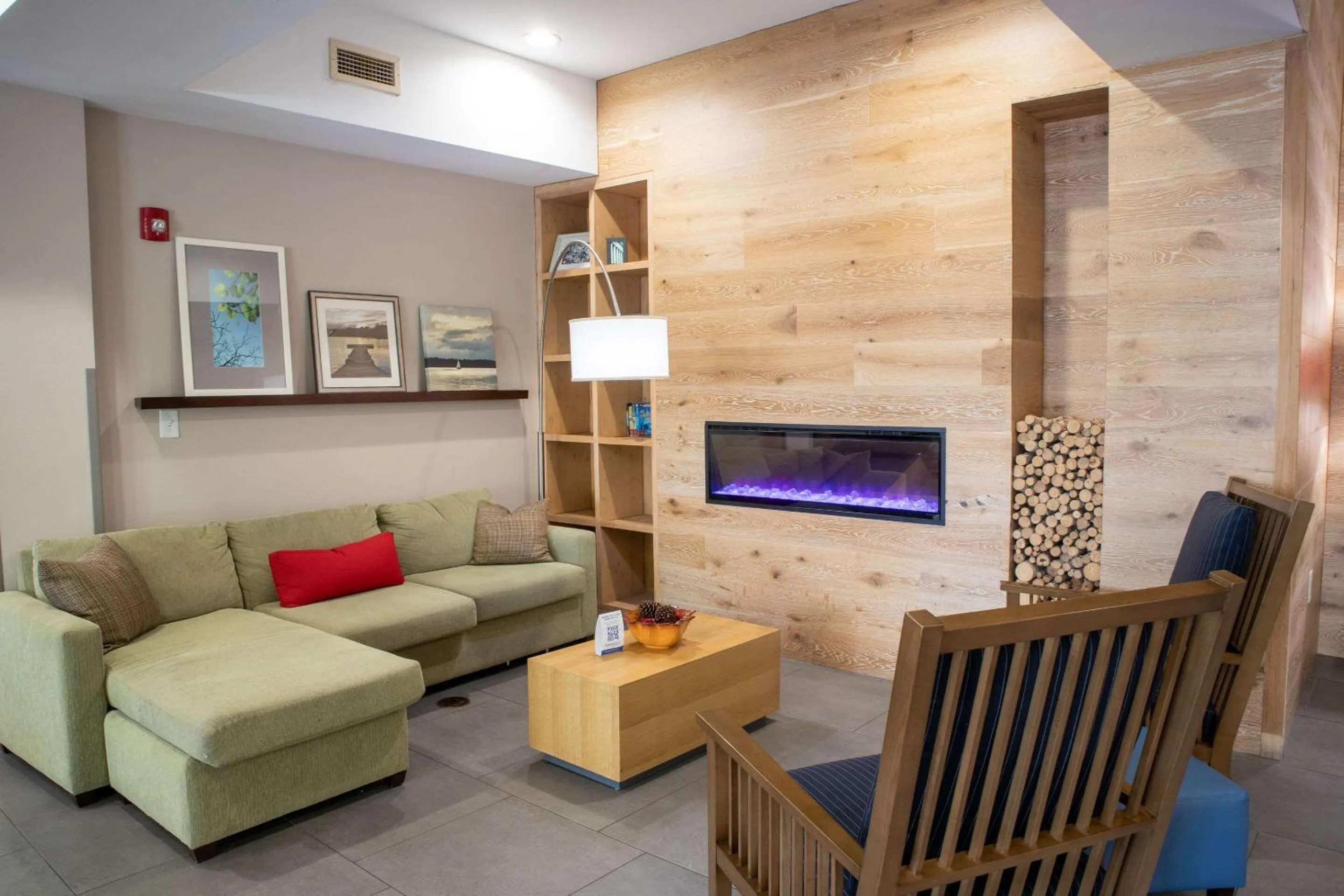 Lobby or reception in Country Inn & Suites by Radisson, Wilmington, NC